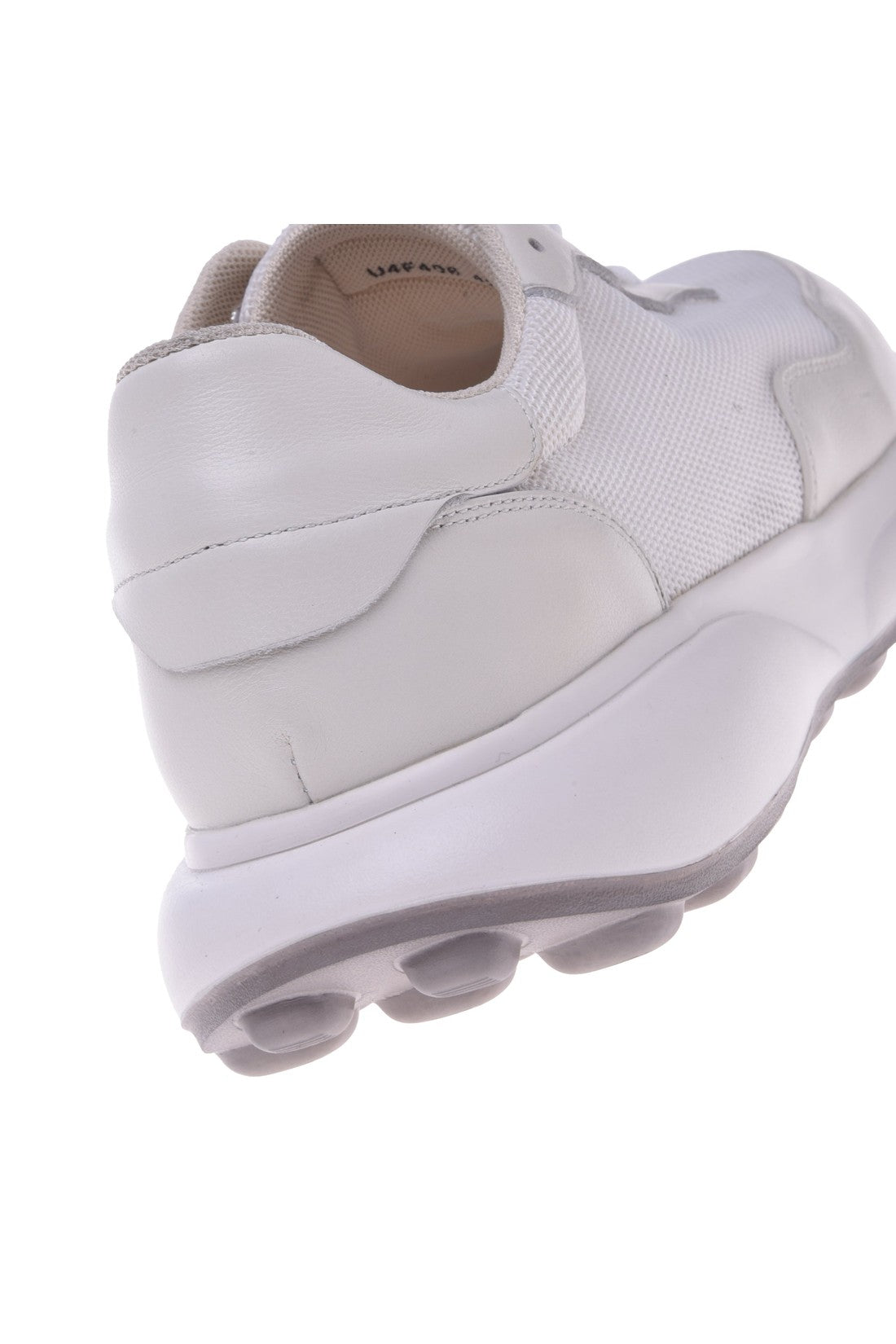 Sneaker in white calfskin and fabric