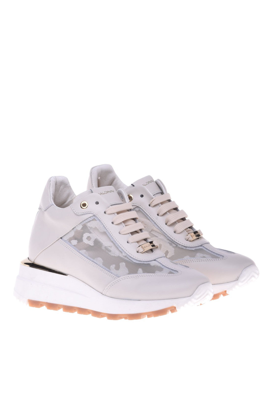 Sneaker in white nappa leather and lace