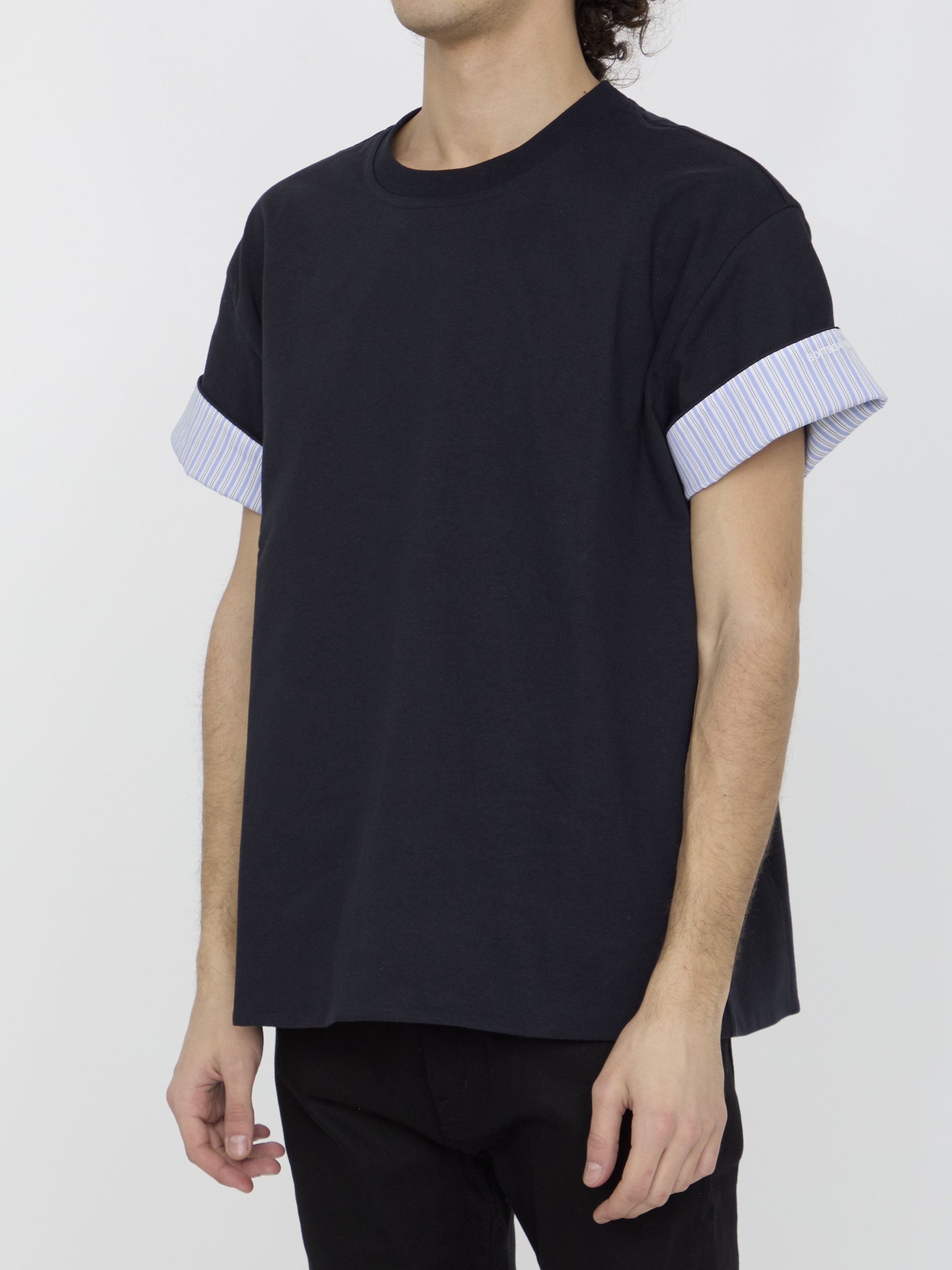 T-shirt with cuff