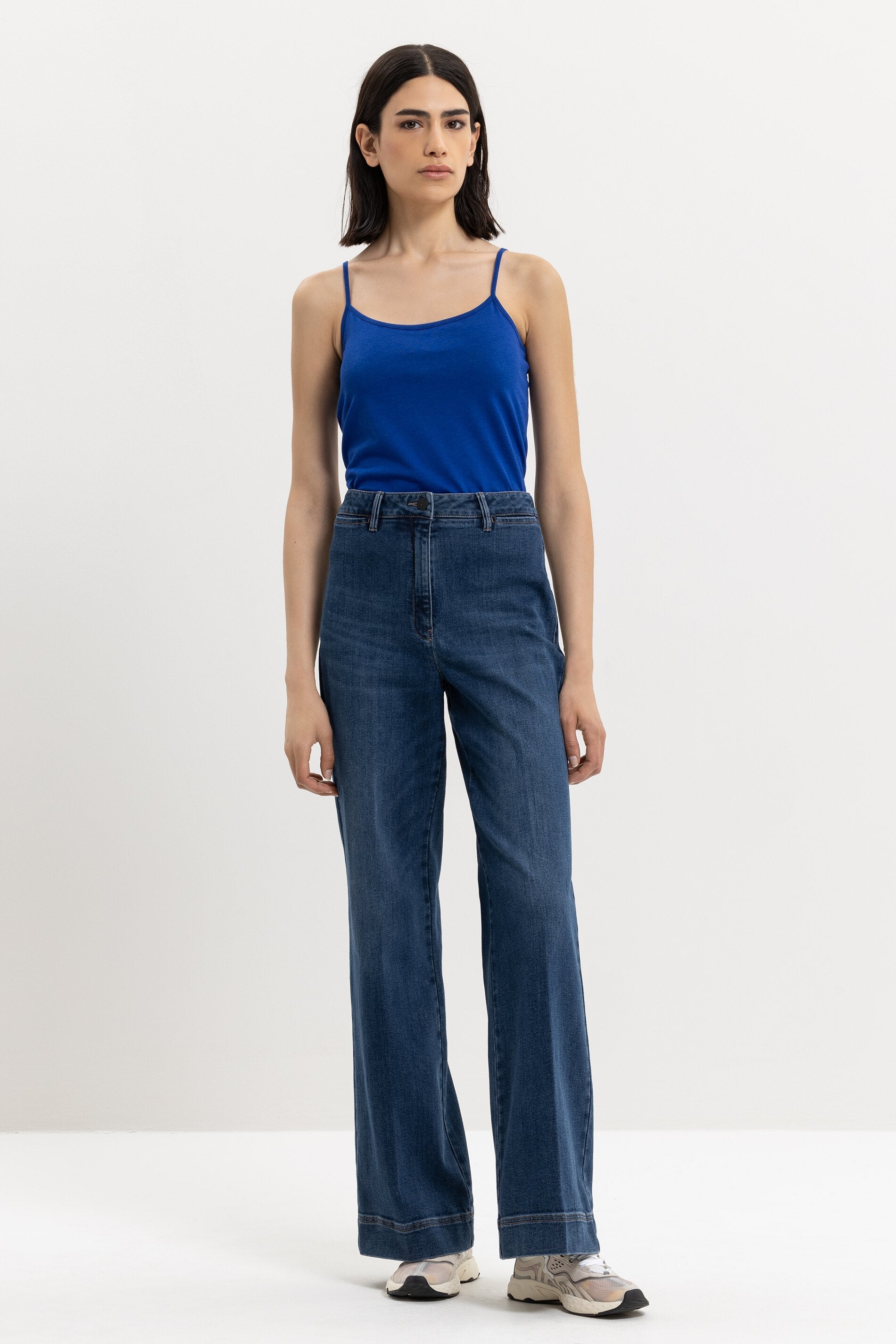 LUISA CERANO-OUTLET-SALE-Basic-Spaghetti-Top-Shirts-by-ARCHIVIST
