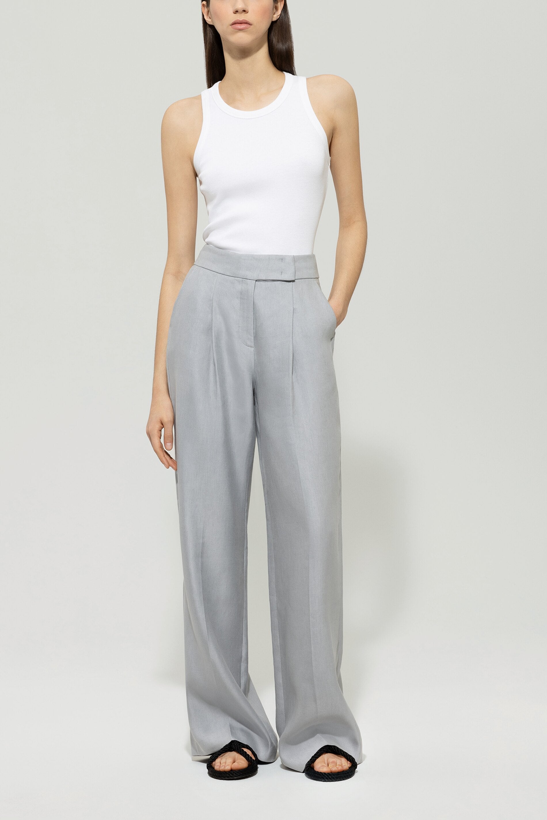 Luisa Cerano-Basic-Tanktop-Shirts-Black-Deal-Outlet-by-ARCHIVIST