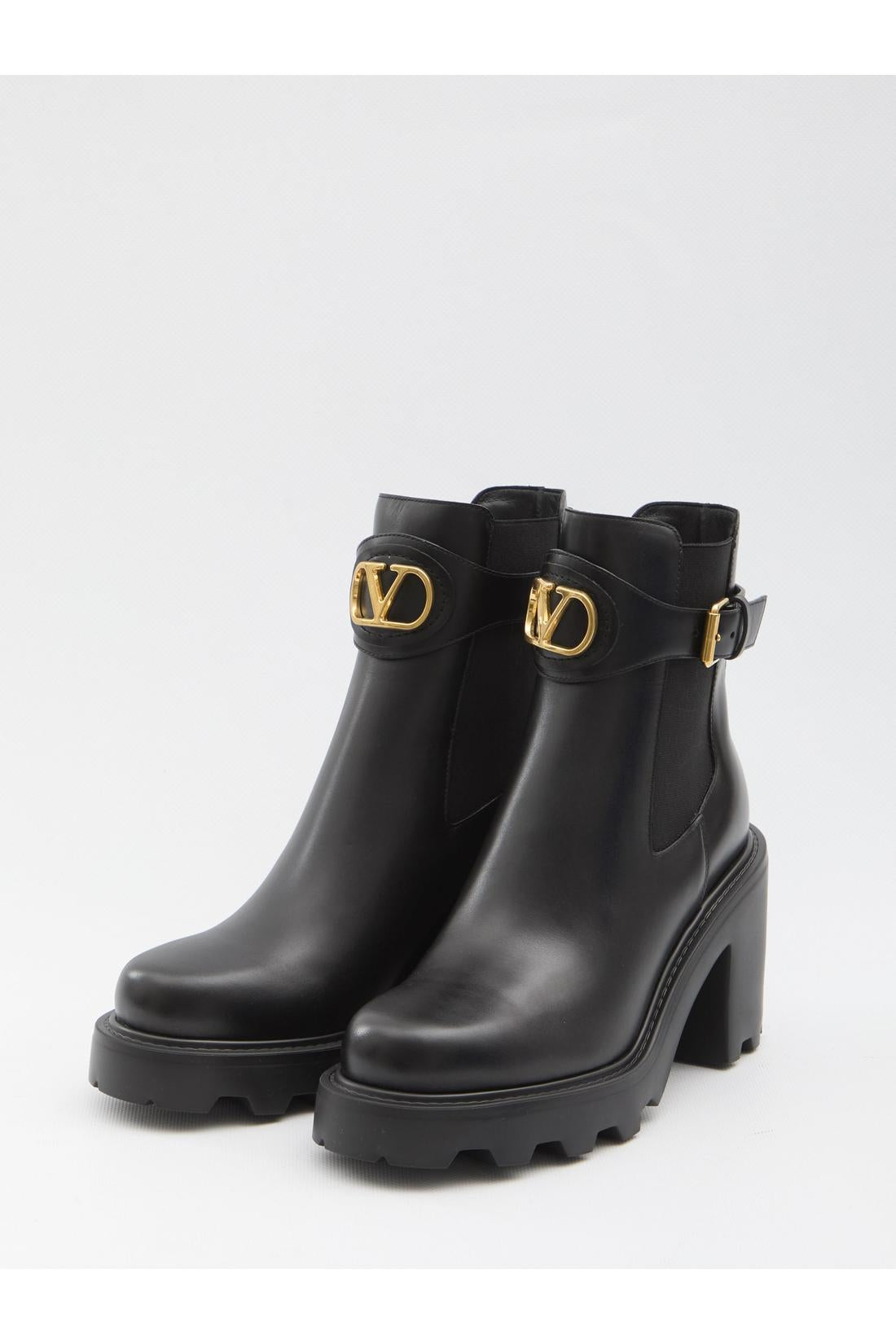 Valentino Garavani-OUTLET-SALE-Beatle VLogo Signature boots-ARCHIVIST