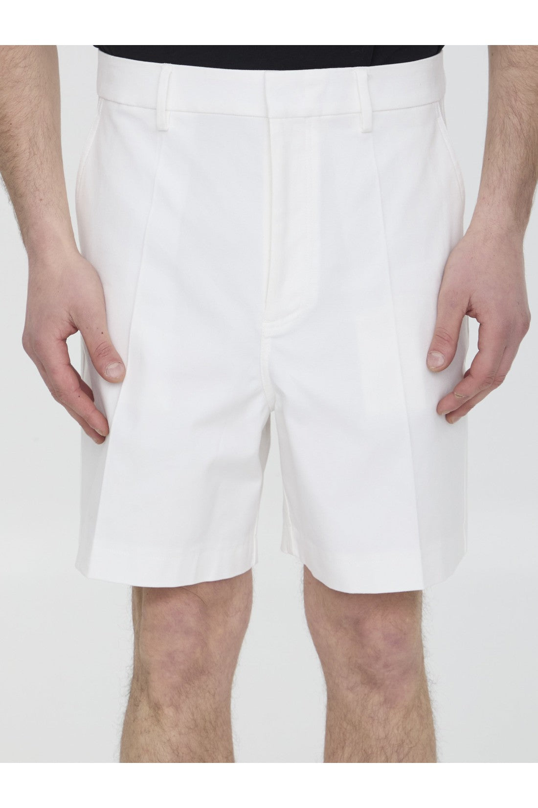 VALENTINO GARAVANI-OUTLET-SALE-Bermuda shorts with V Detail-ARCHIVIST