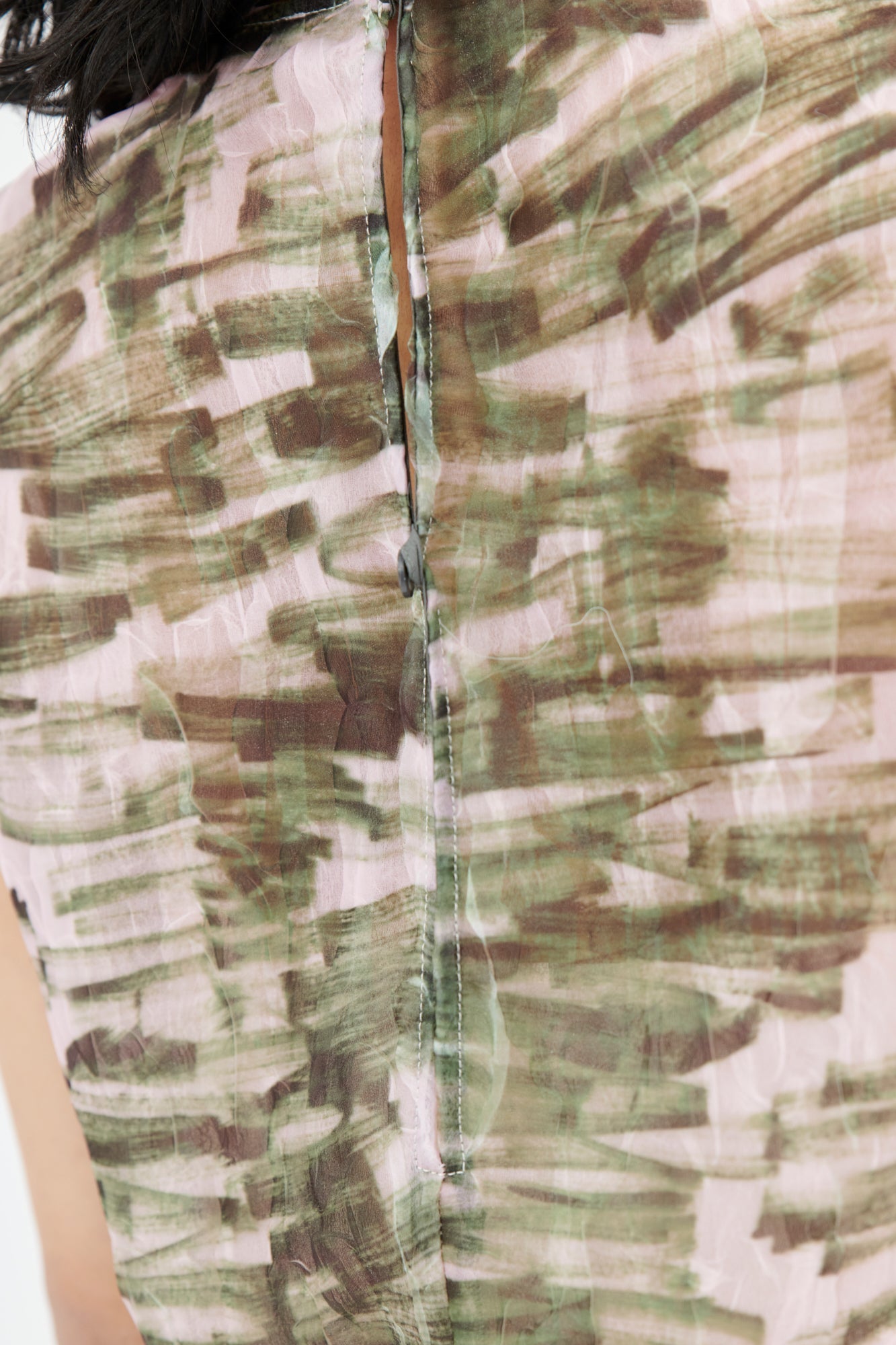 Odeeh-Big Brush Strokes Bluse, Bush Green-Hemden & Blusen-Black-Deal-Outlet-by-ARCHIVIST