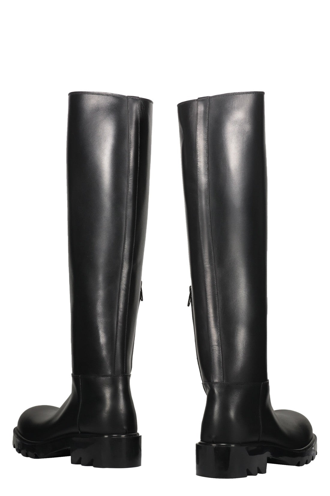 Strut leather boots