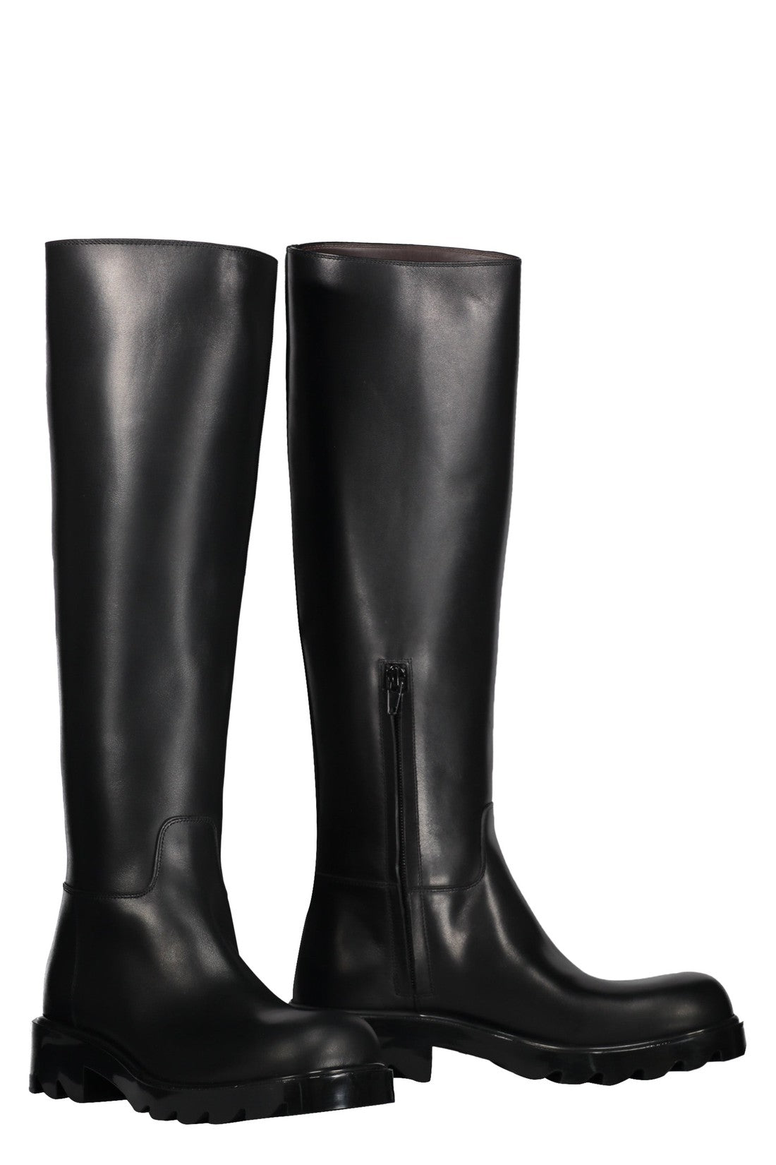 Strut leather boots