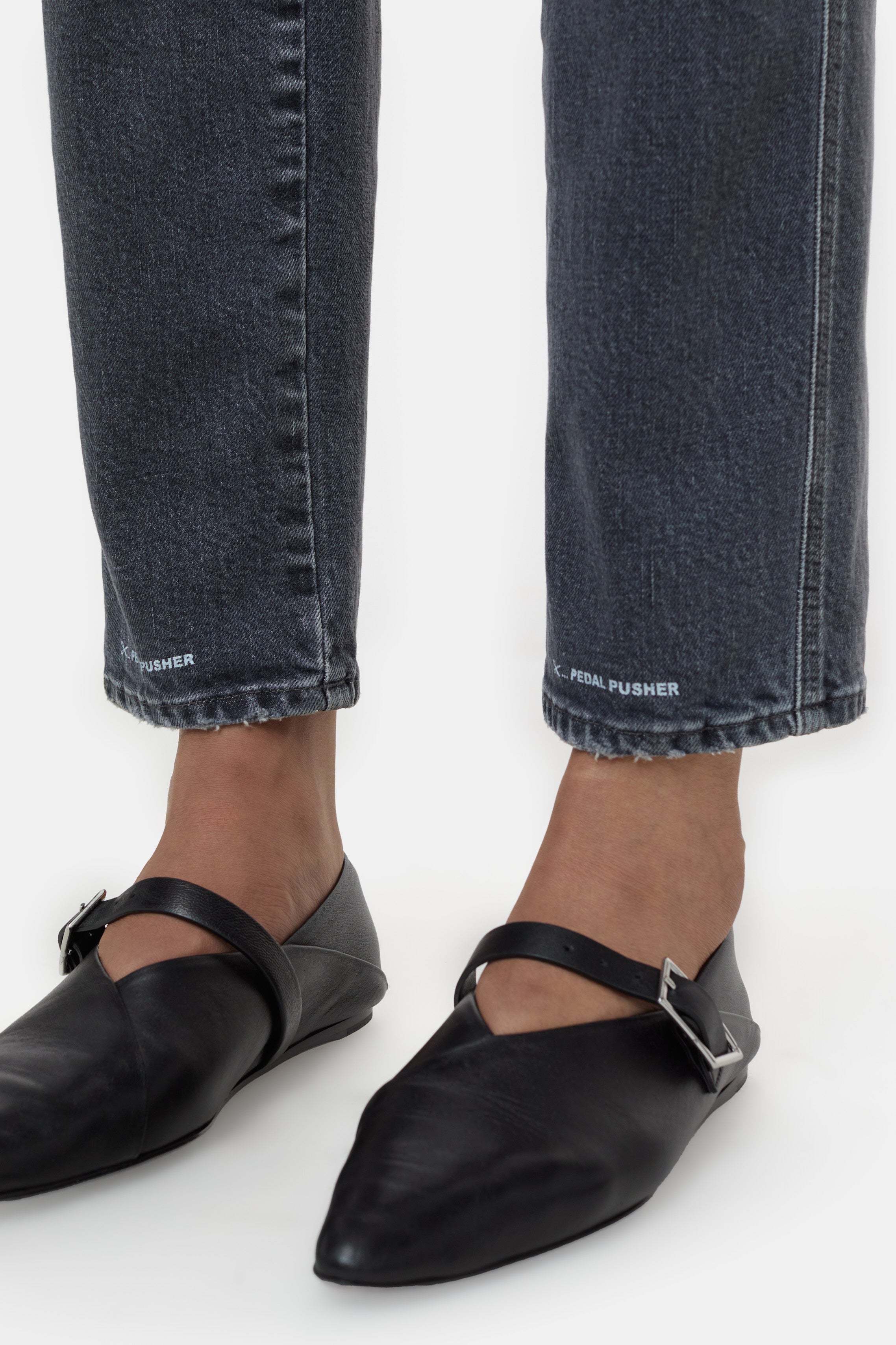 Closed-PEDAL PUSHER-Jeans-Black-Deal-Outlet-by-ARCHIVIST