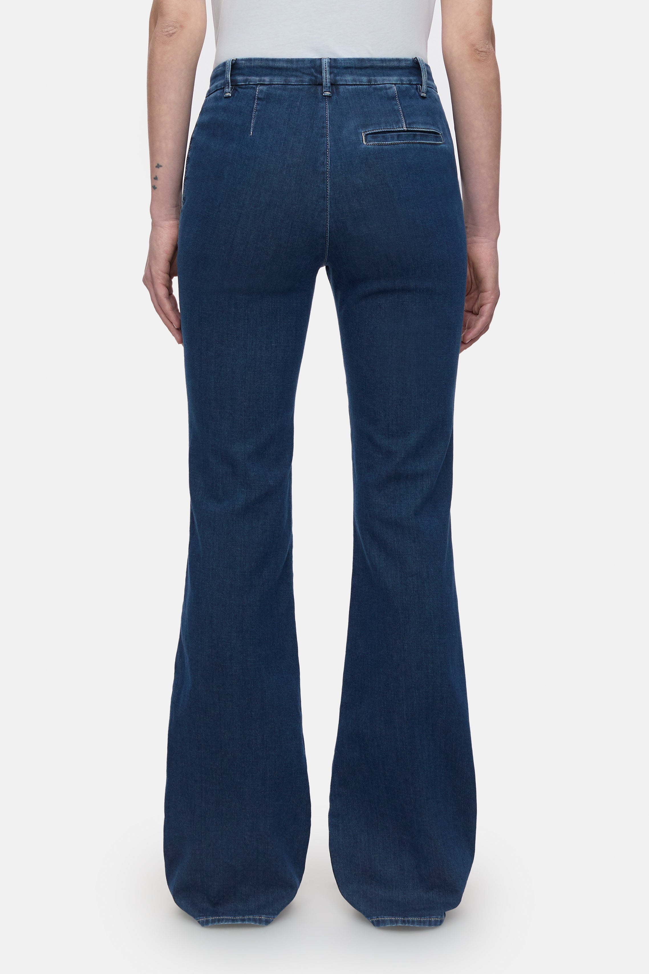 DENAIR-Jeans-Closed-ARCHIVIST