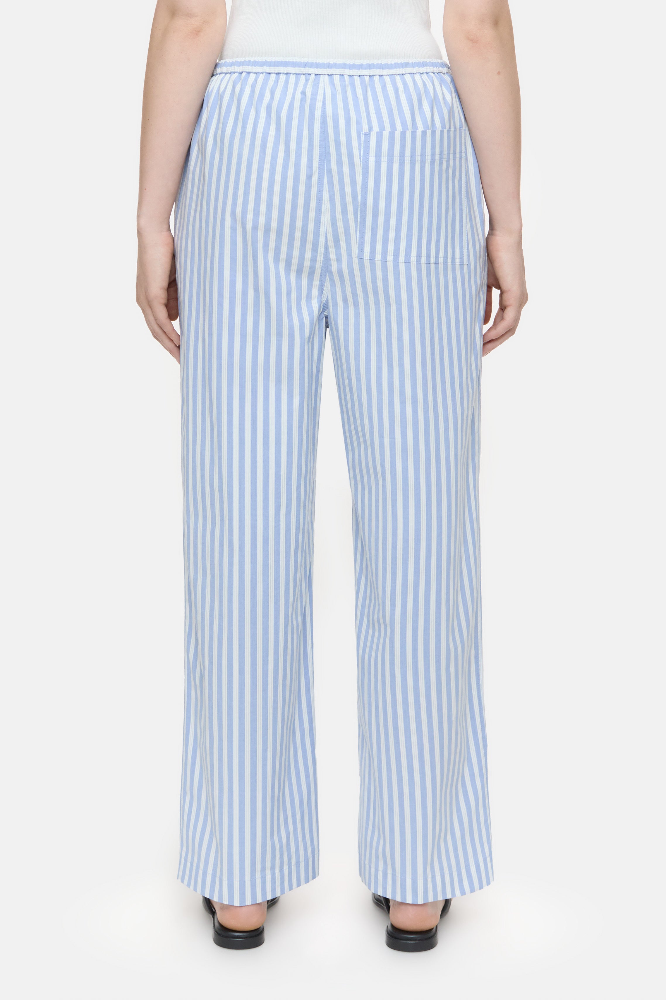 ROMILLA-Hosen-Closed-ARCHIVIST