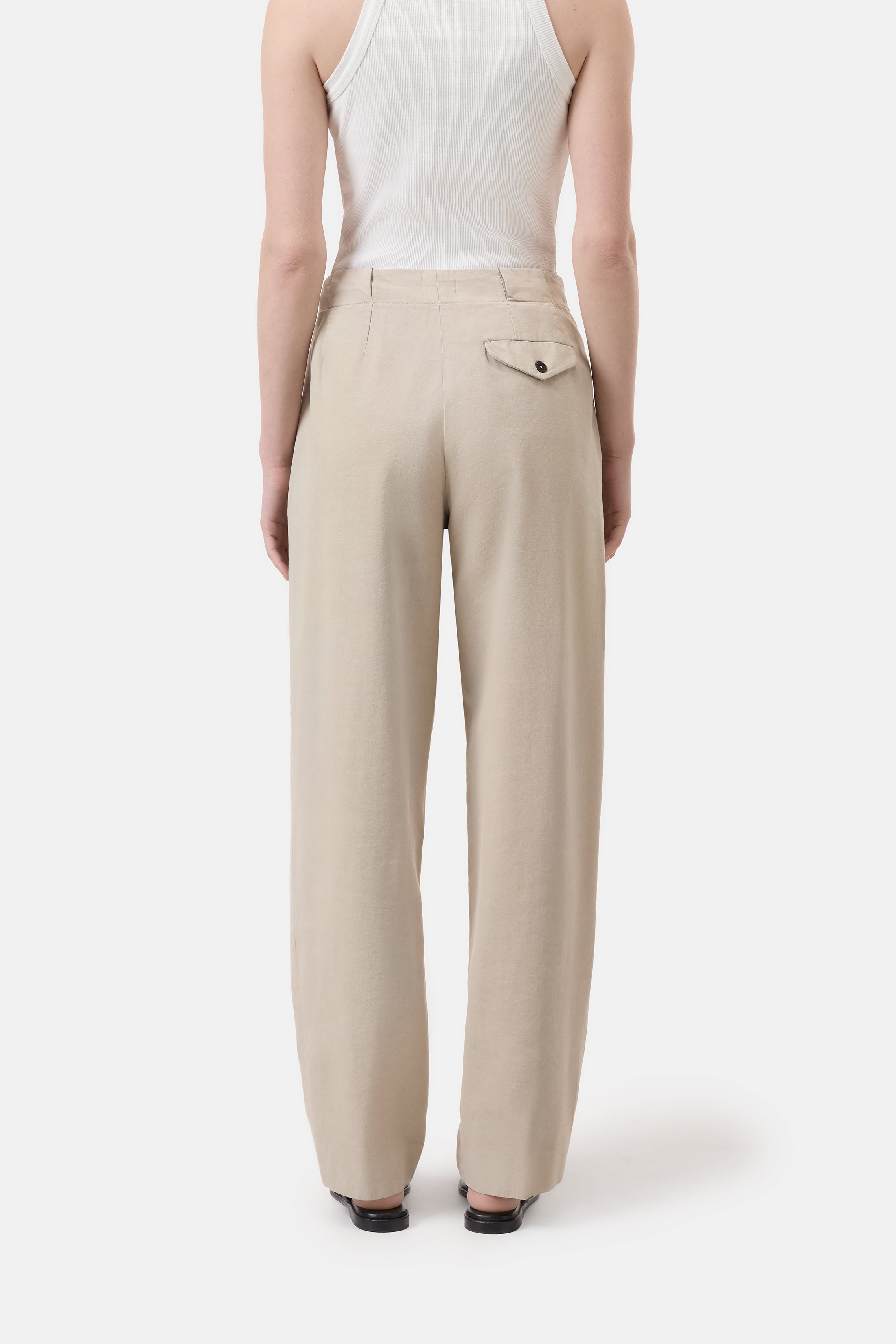 MAWSON-Hosen-Closed-ARCHIVIST