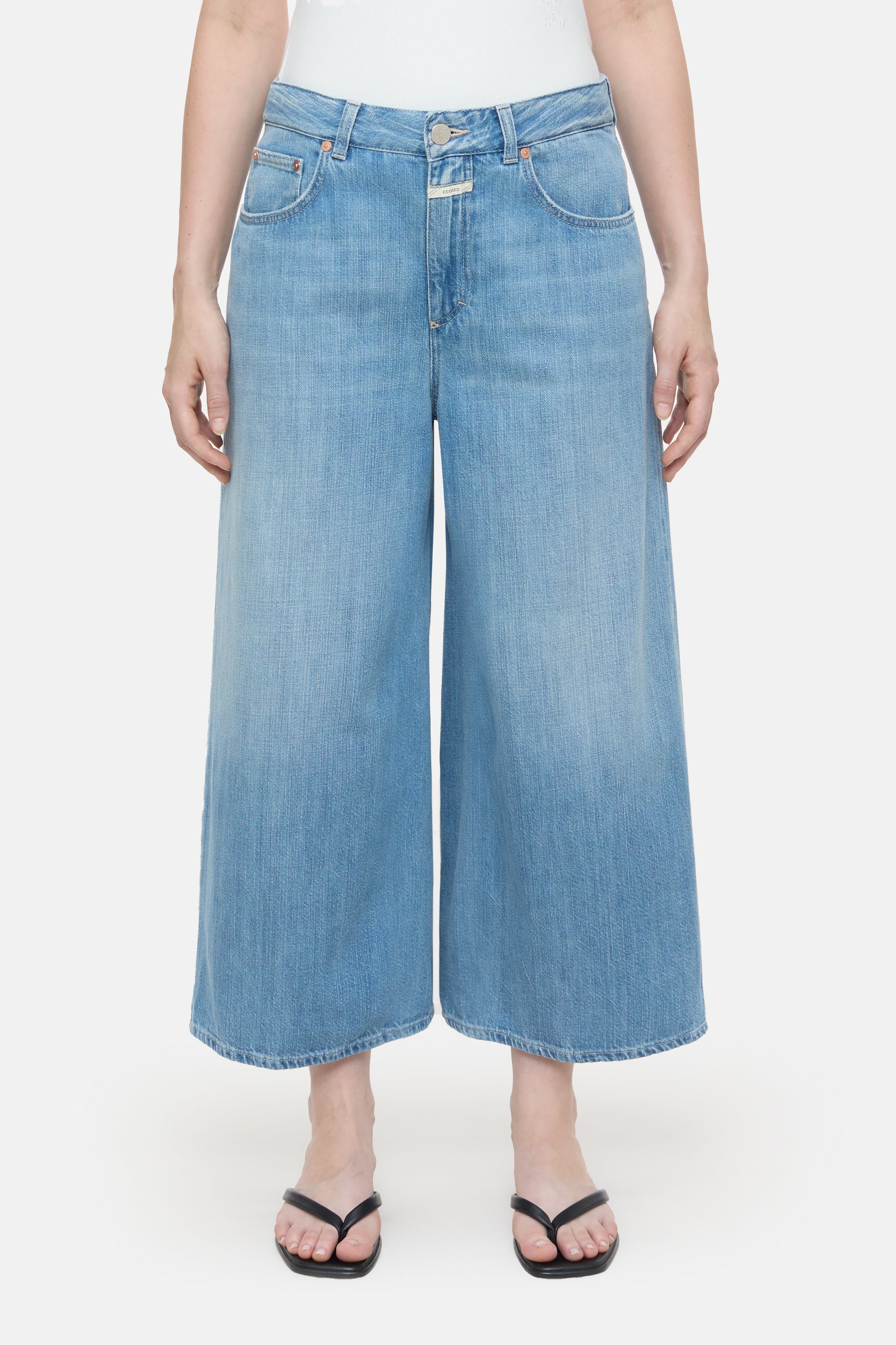 LYNA-Jeans-Closed-23-Light Blue-32-ARCHIVIST