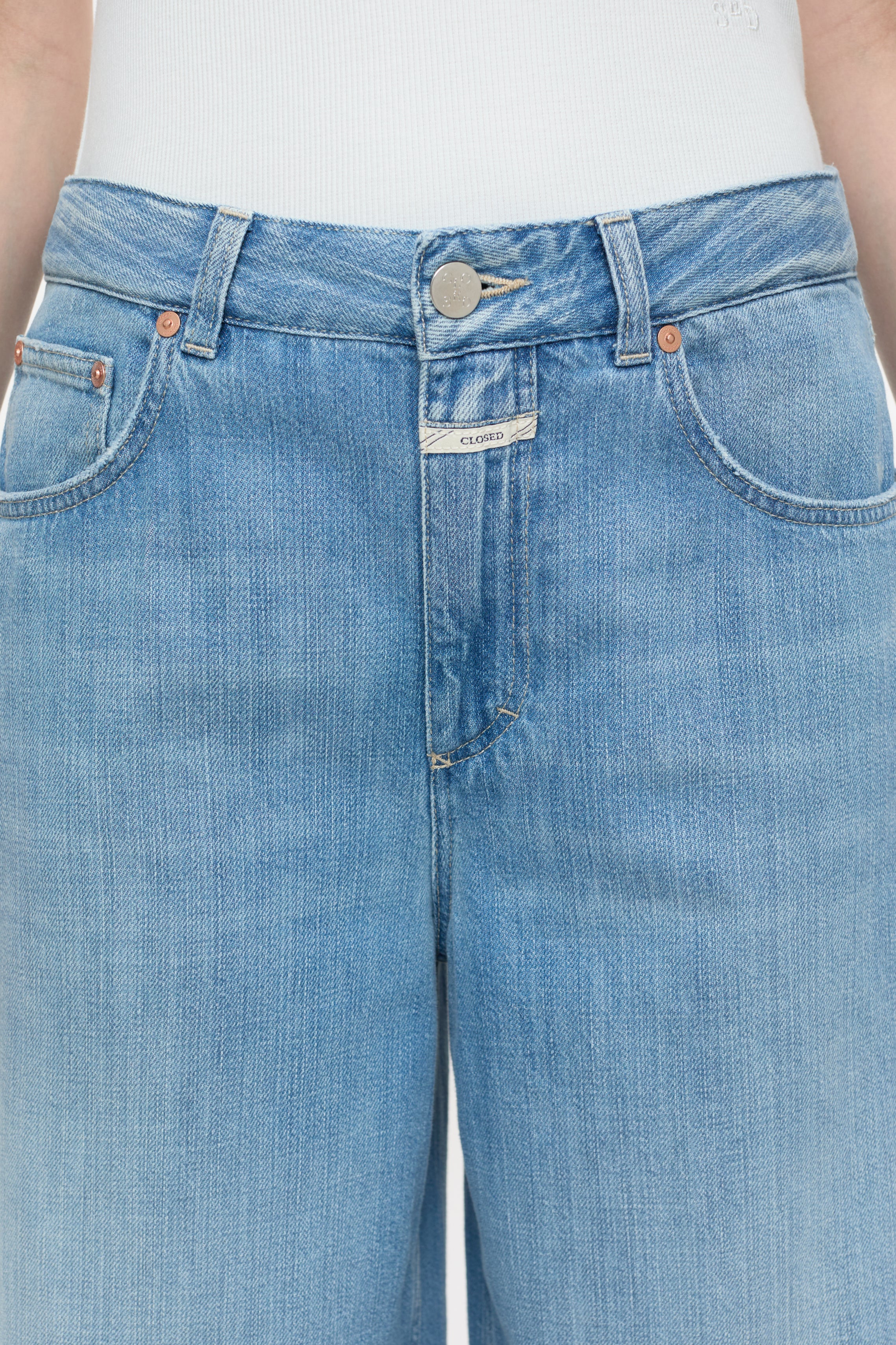 LYNA-Jeans-Closed-ARCHIVIST