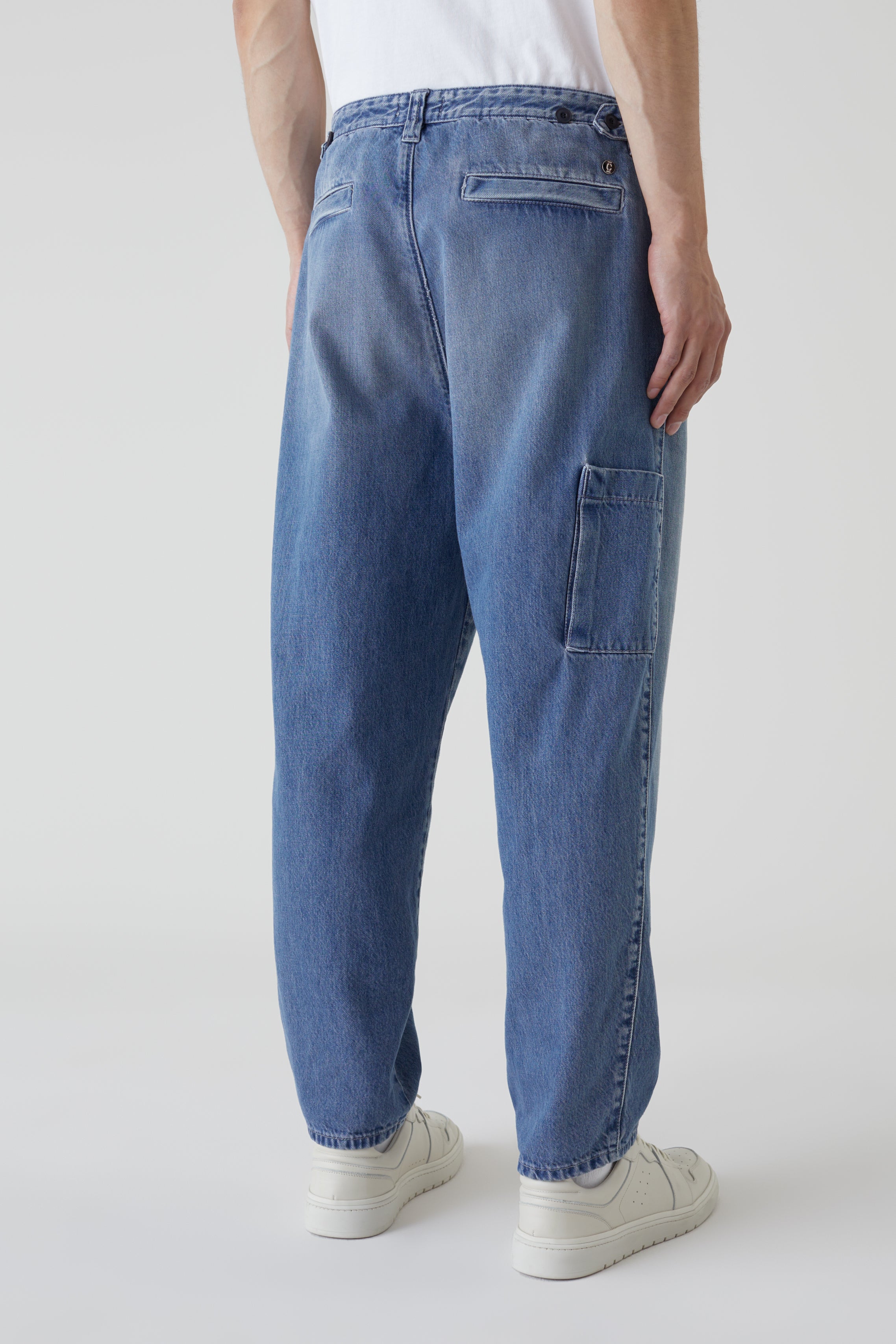 STYLE NAME DOVER TAPERED JEANS