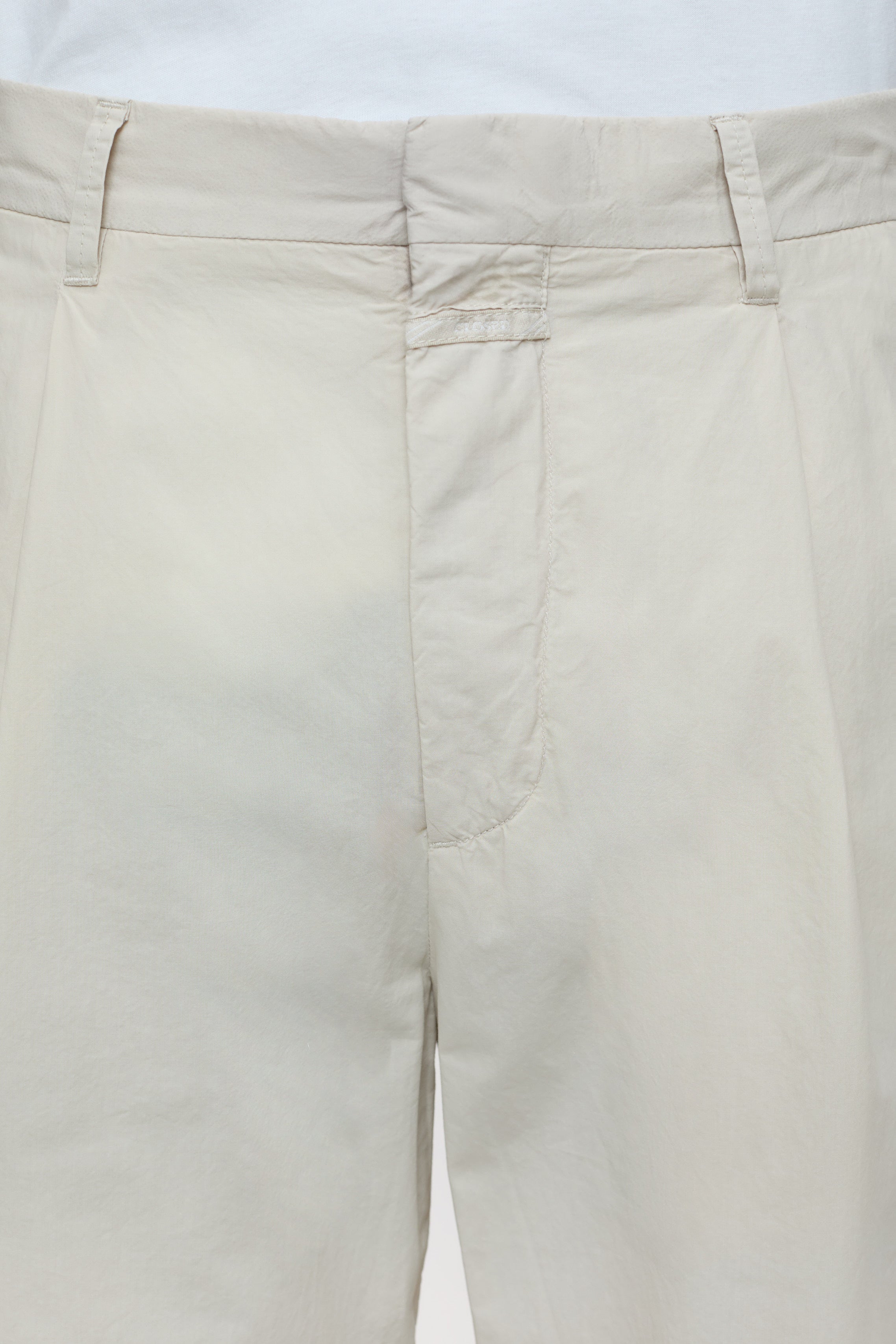 BLOMBERG WIDE-Hosen-Closed-ARCHIVIST