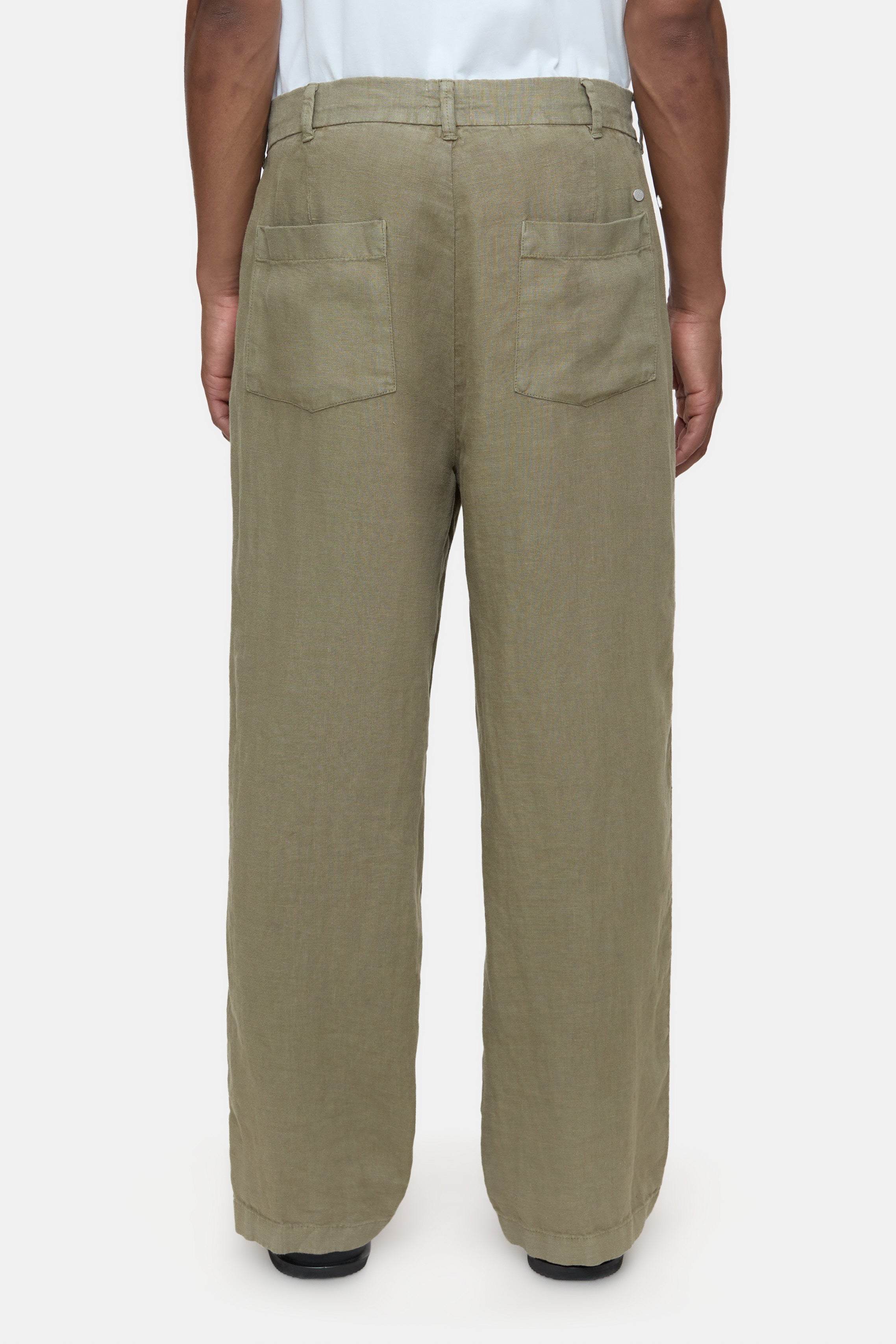 BLOMBERG WIDE-Hosen-Closed-ARCHIVIST