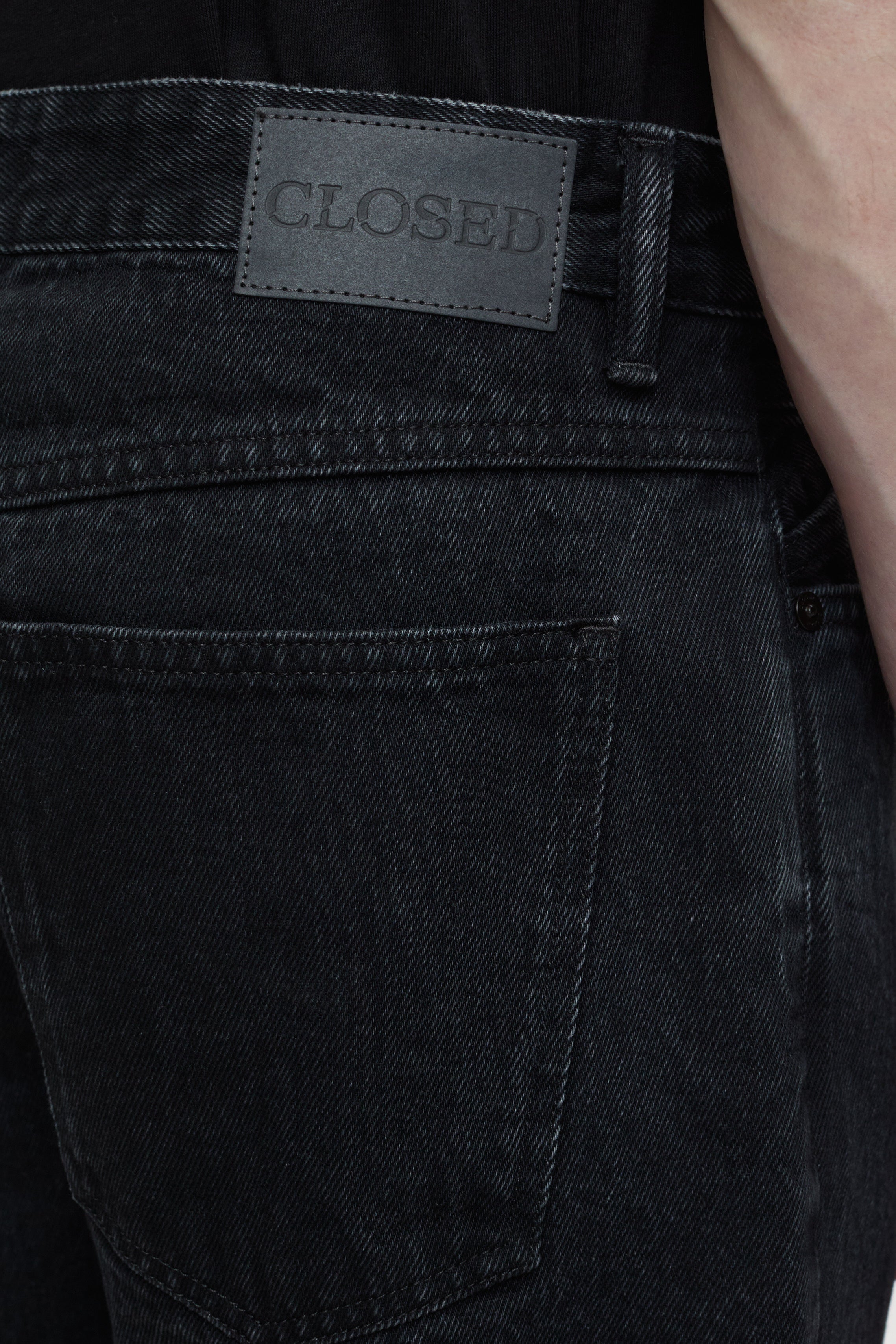 Closed-COOPER TRUE-Jeans-Black-Deal-Outlet-by-ARCHIVIST