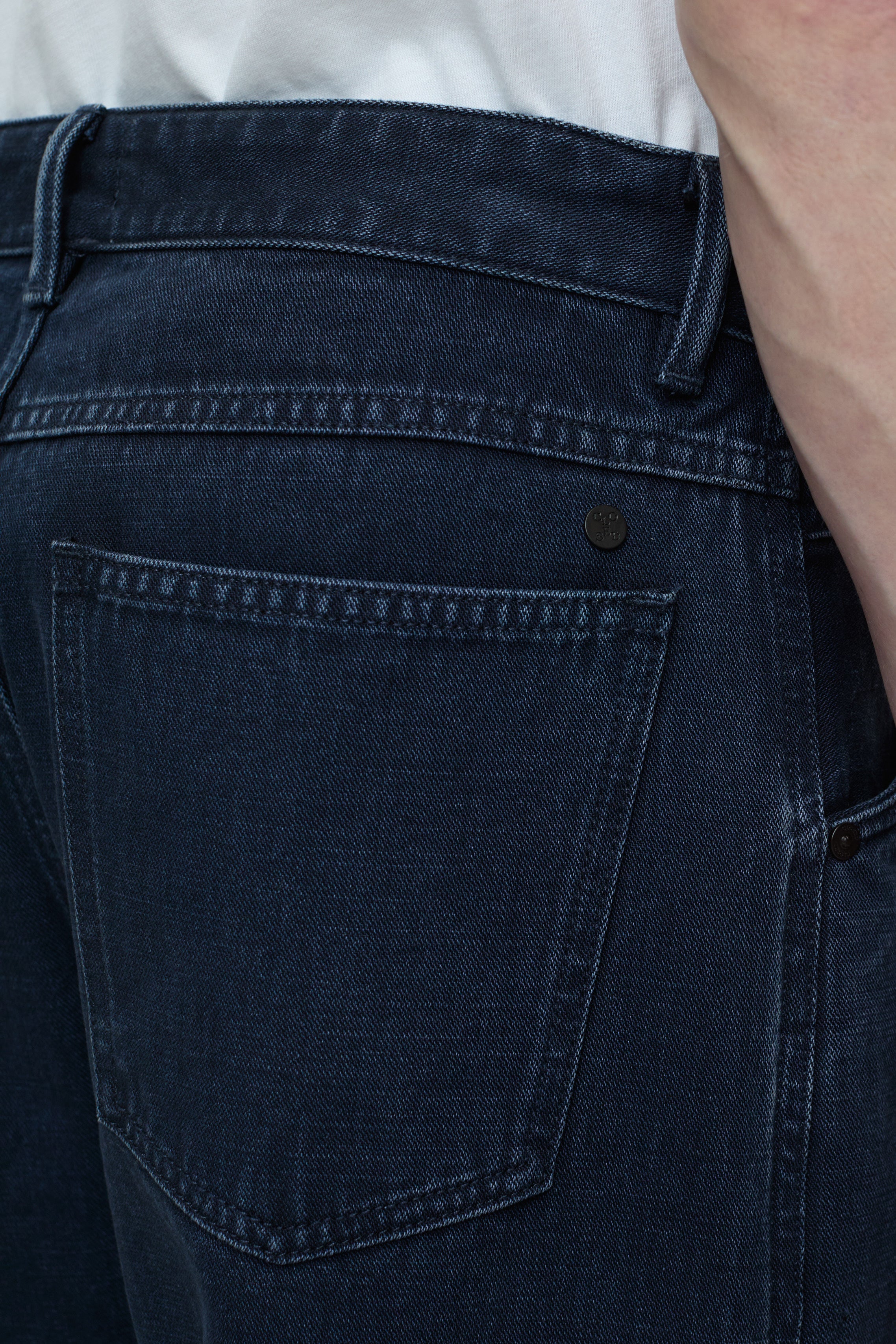 Closed-X-LENT TAPERED-Jeans-Black-Deal-Outlet-by-ARCHIVIST