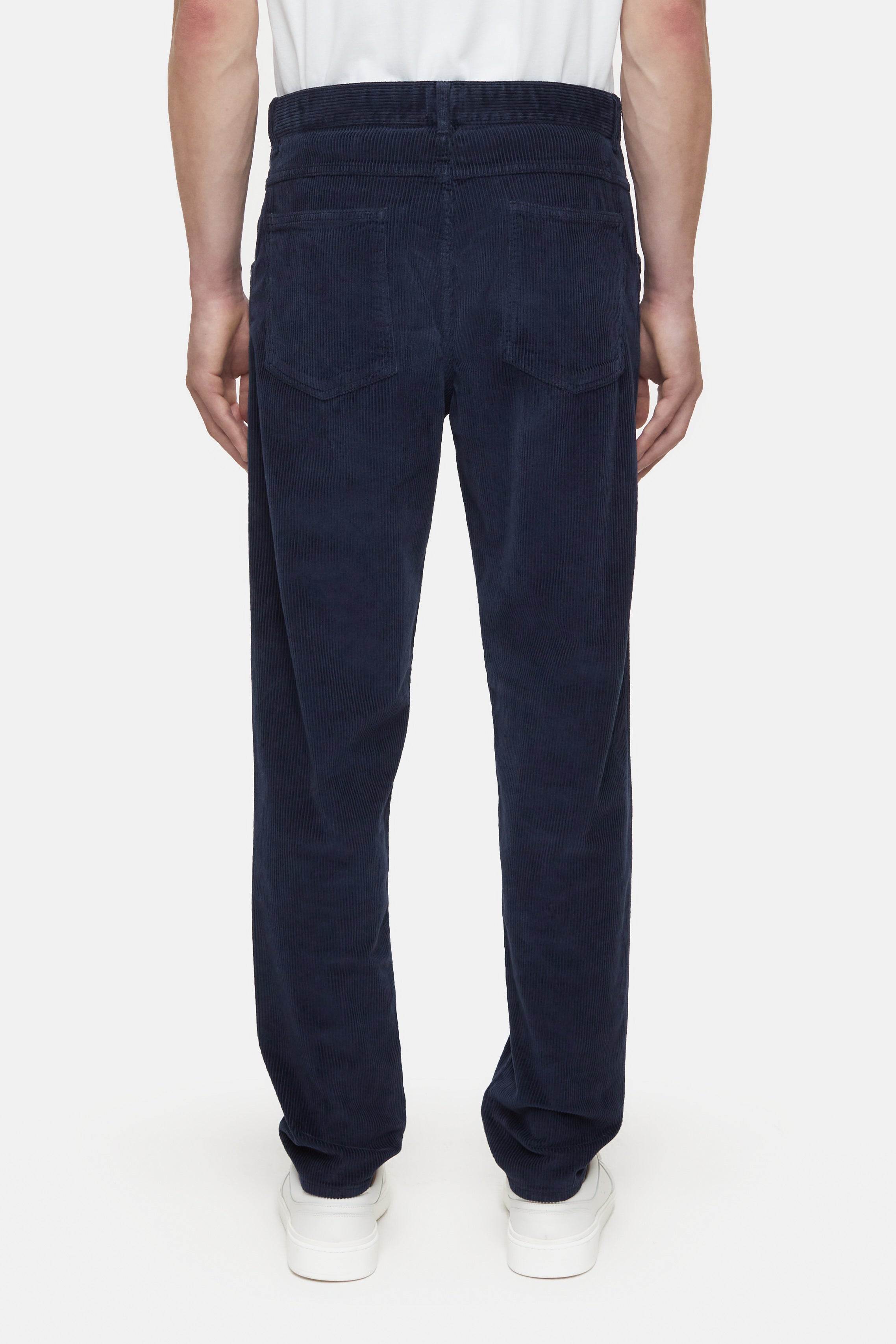 Closed-X-LENT TAPERED-Hosen-Black-Deal-Outlet-by-ARCHIVIST