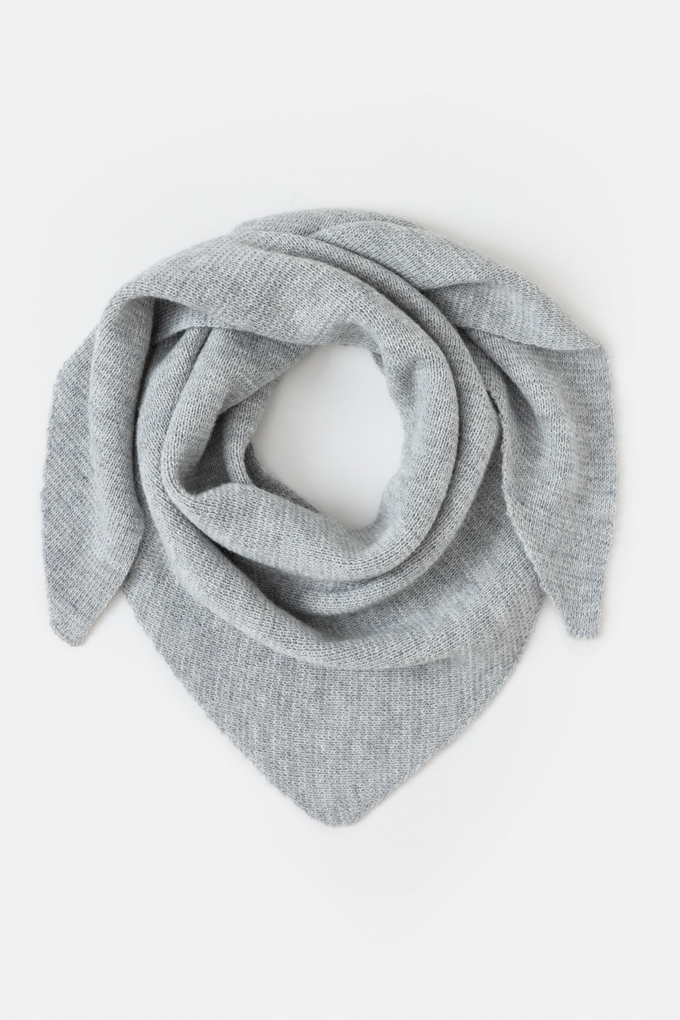 KNITTED SCARF