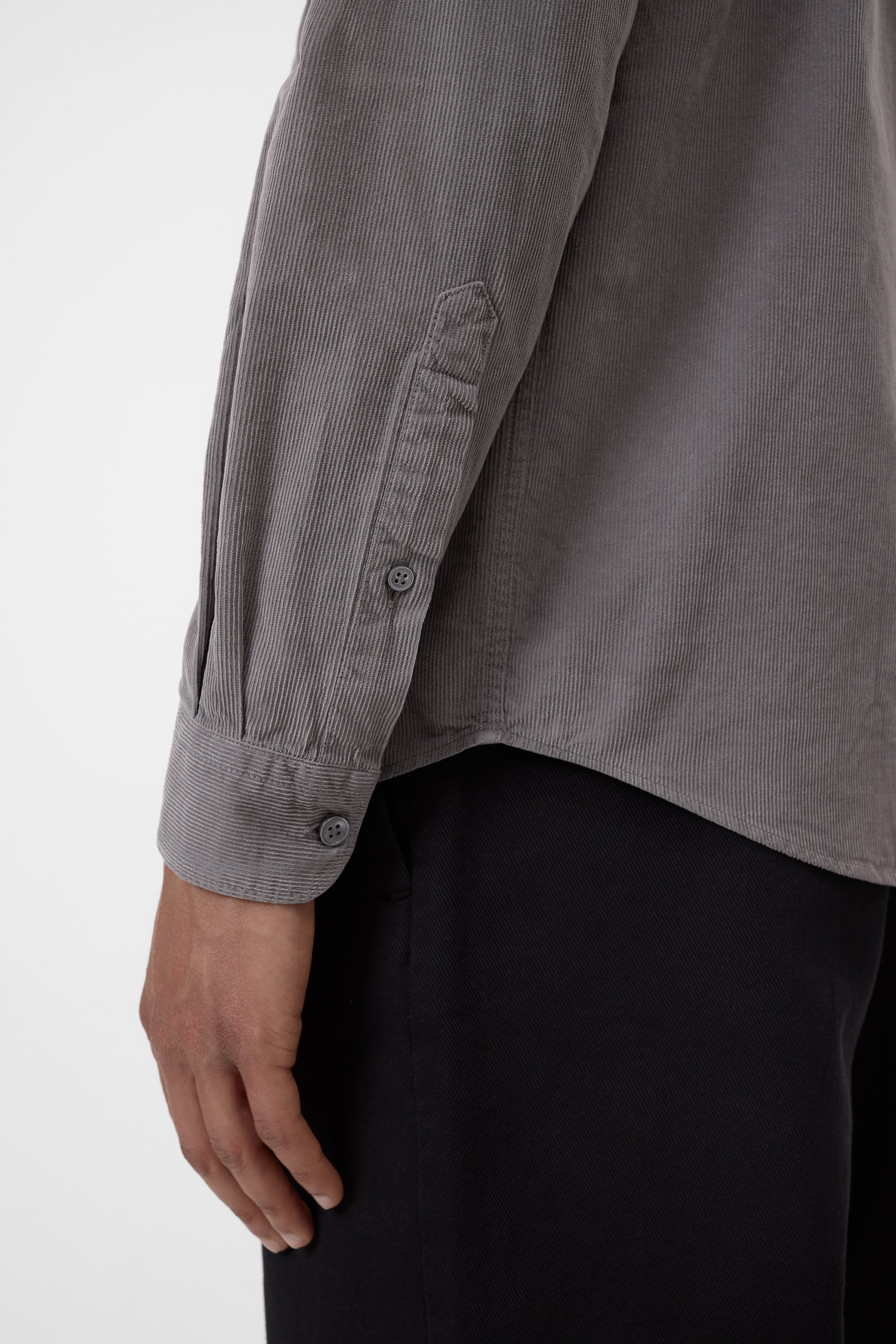 BUTTON DOWN SHIRT