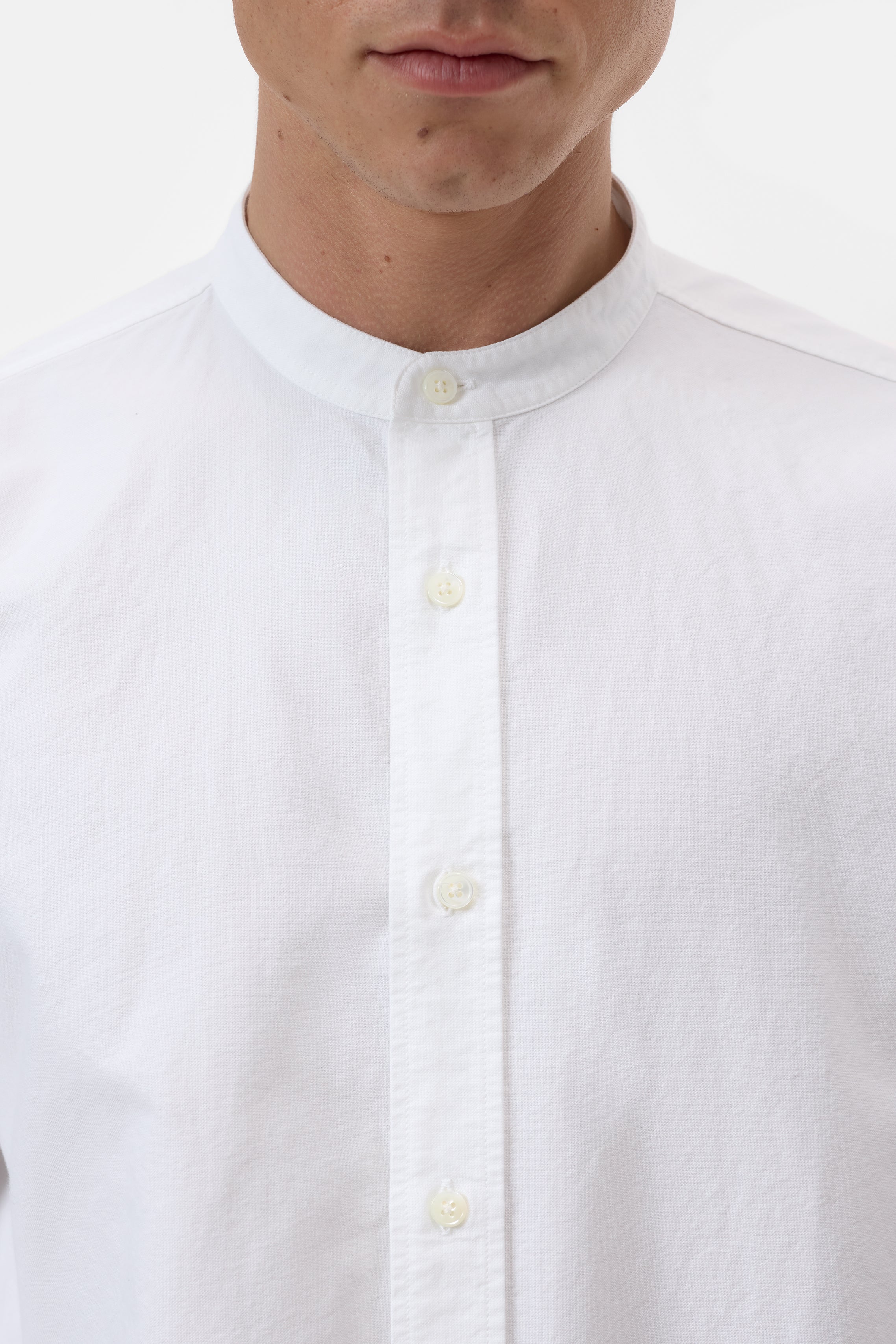 COLLARLESS SHIRT