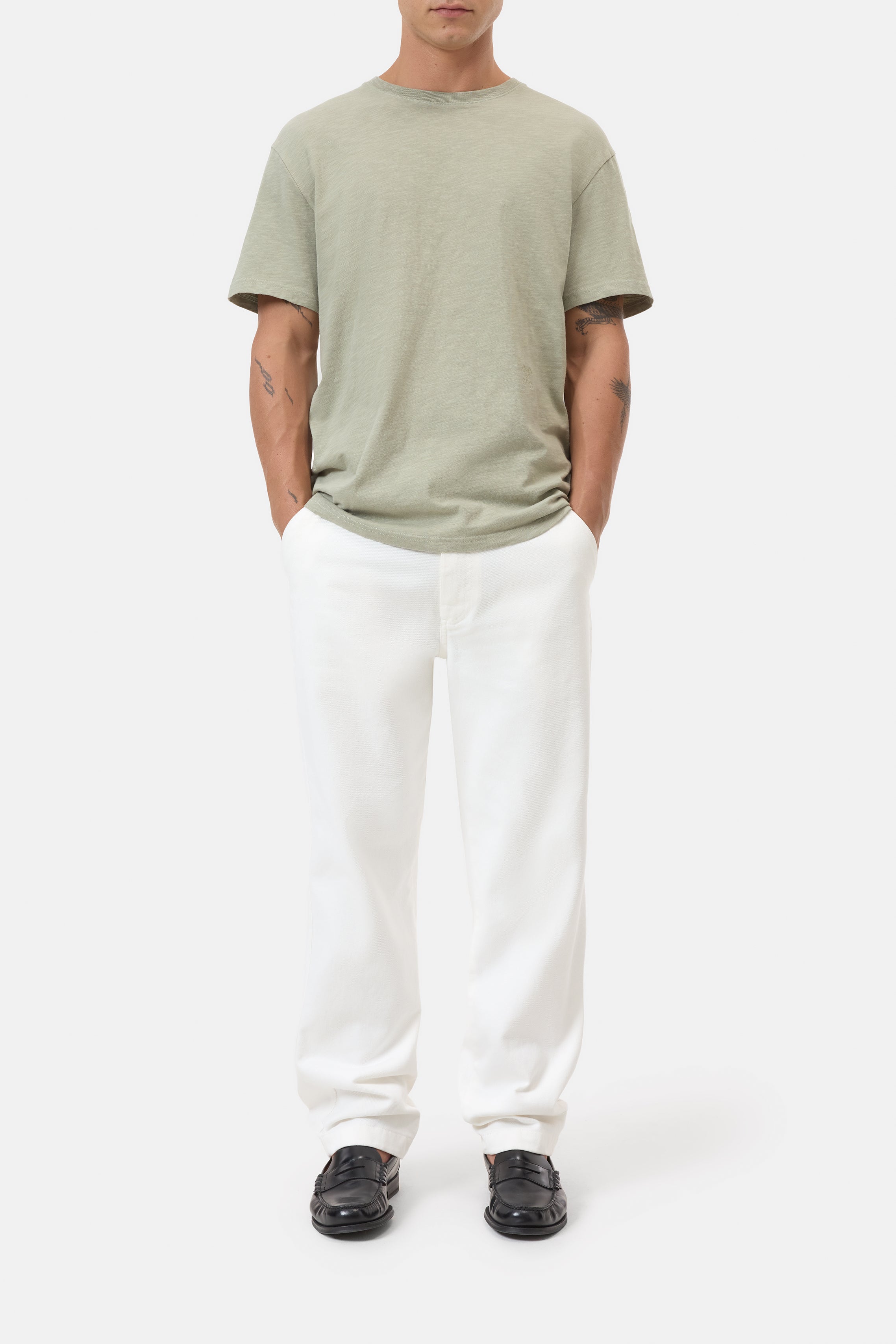 CLASSIC T-SHIRT