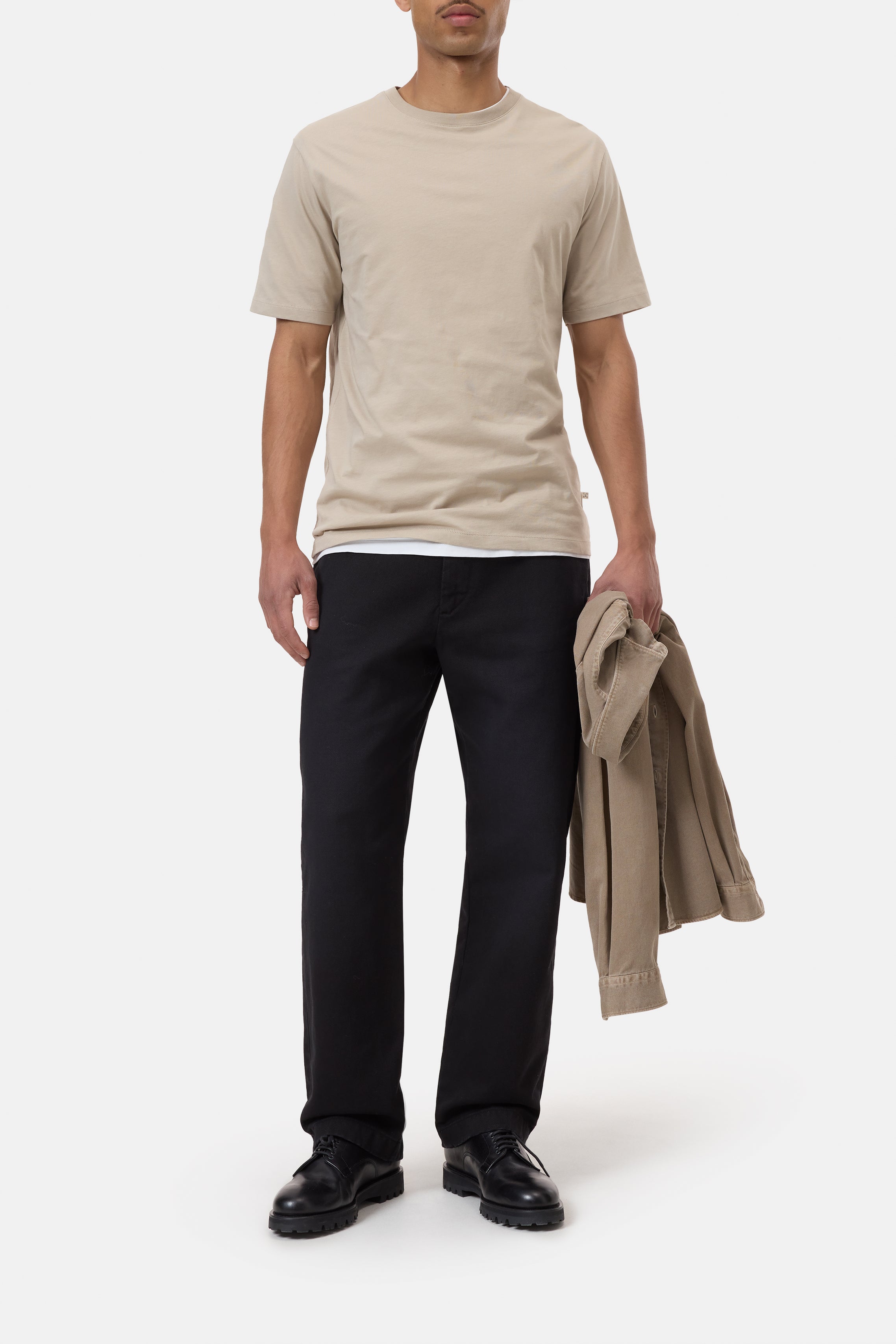 BASIC T-SHIRT