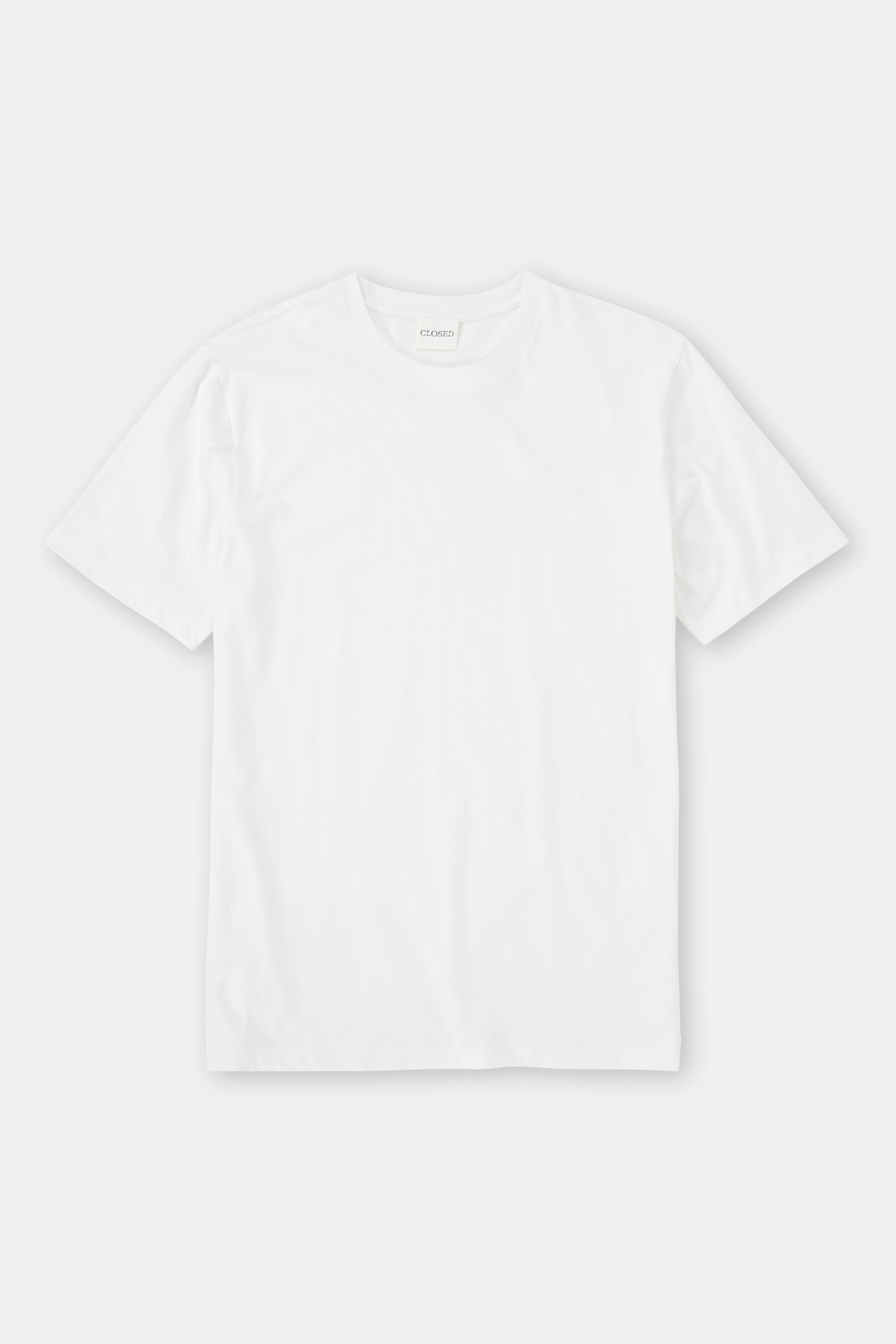 BASIC T-SHIRT