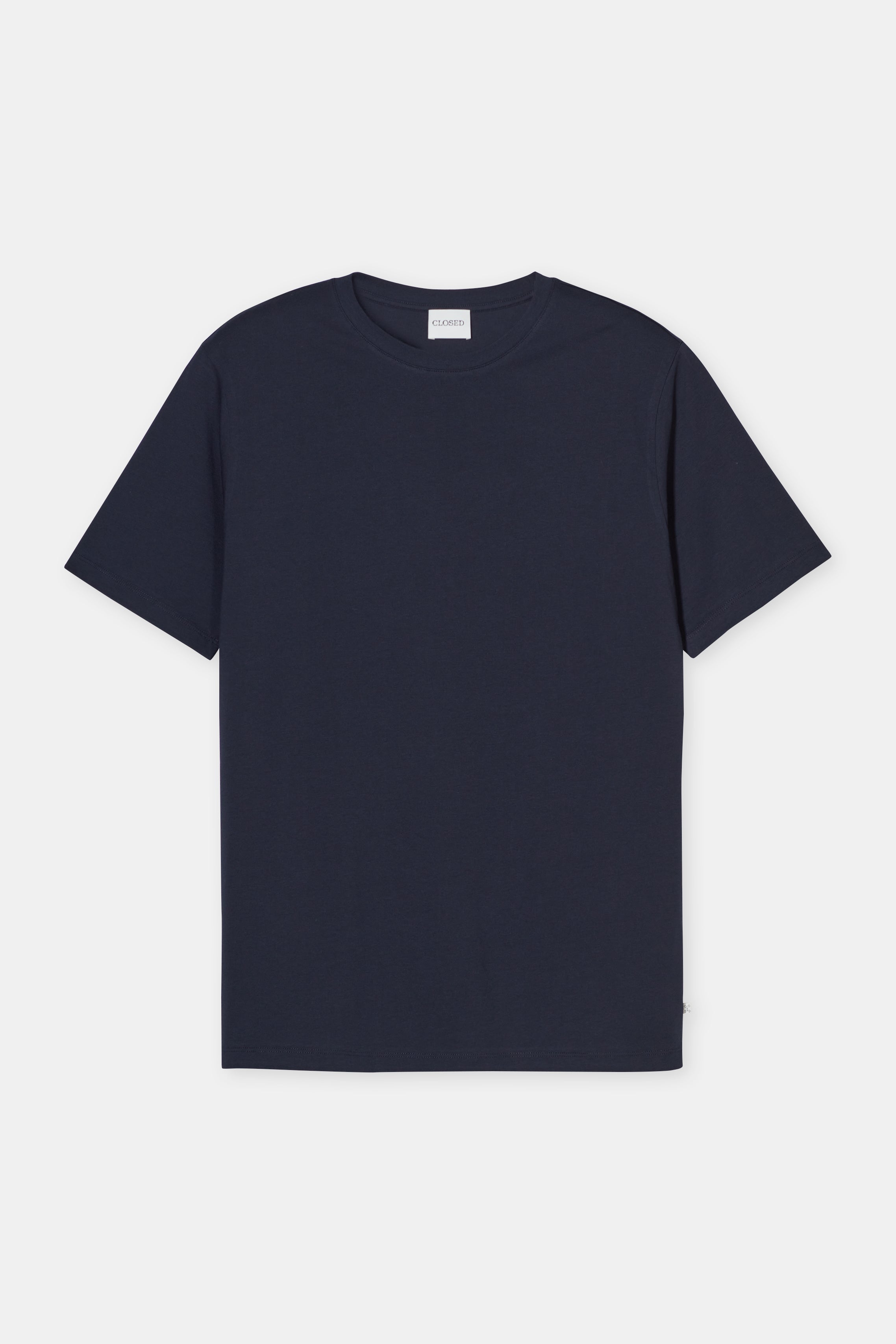 BASIC T-SHIRT