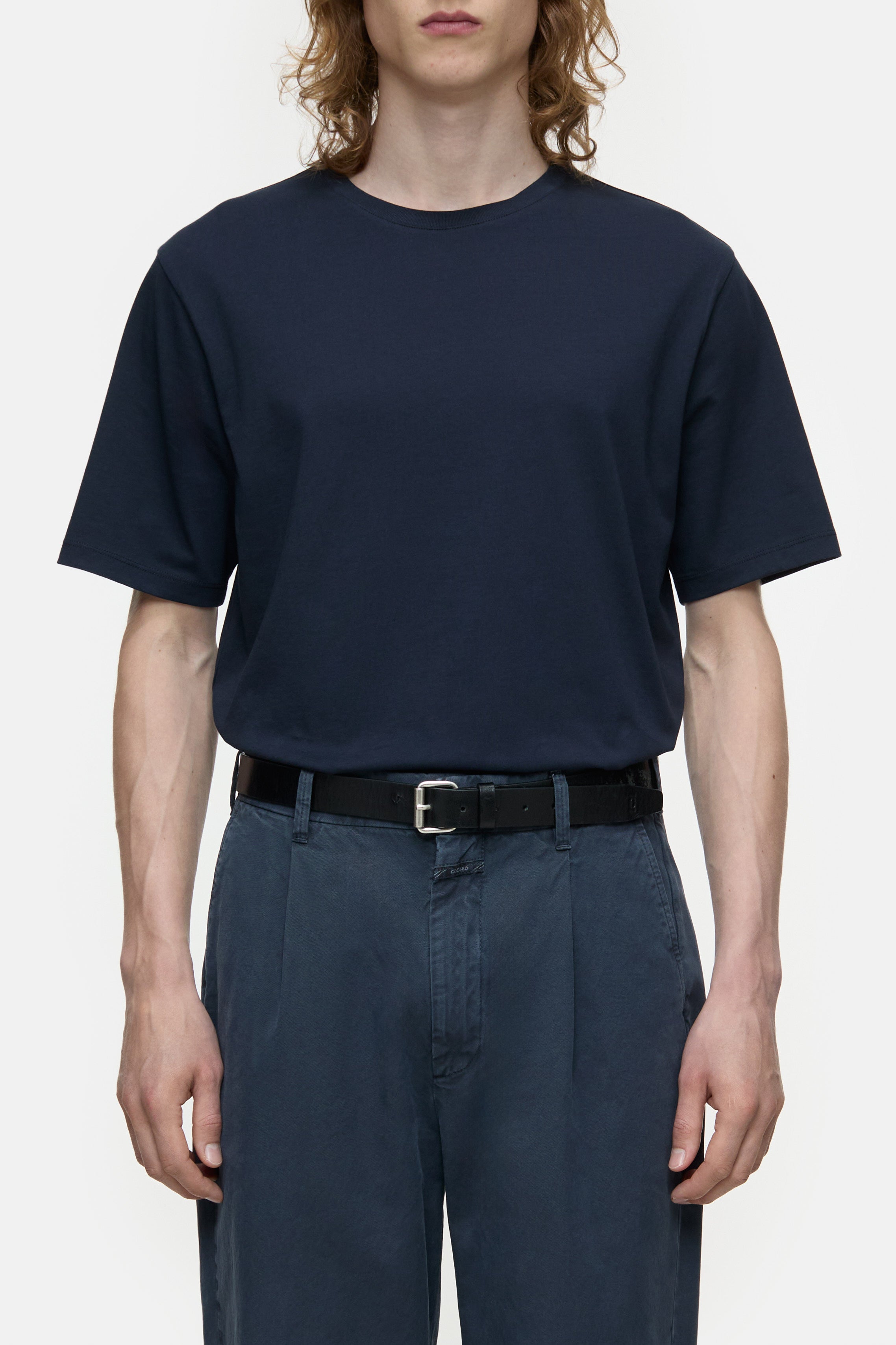 BASIC T-SHIRT