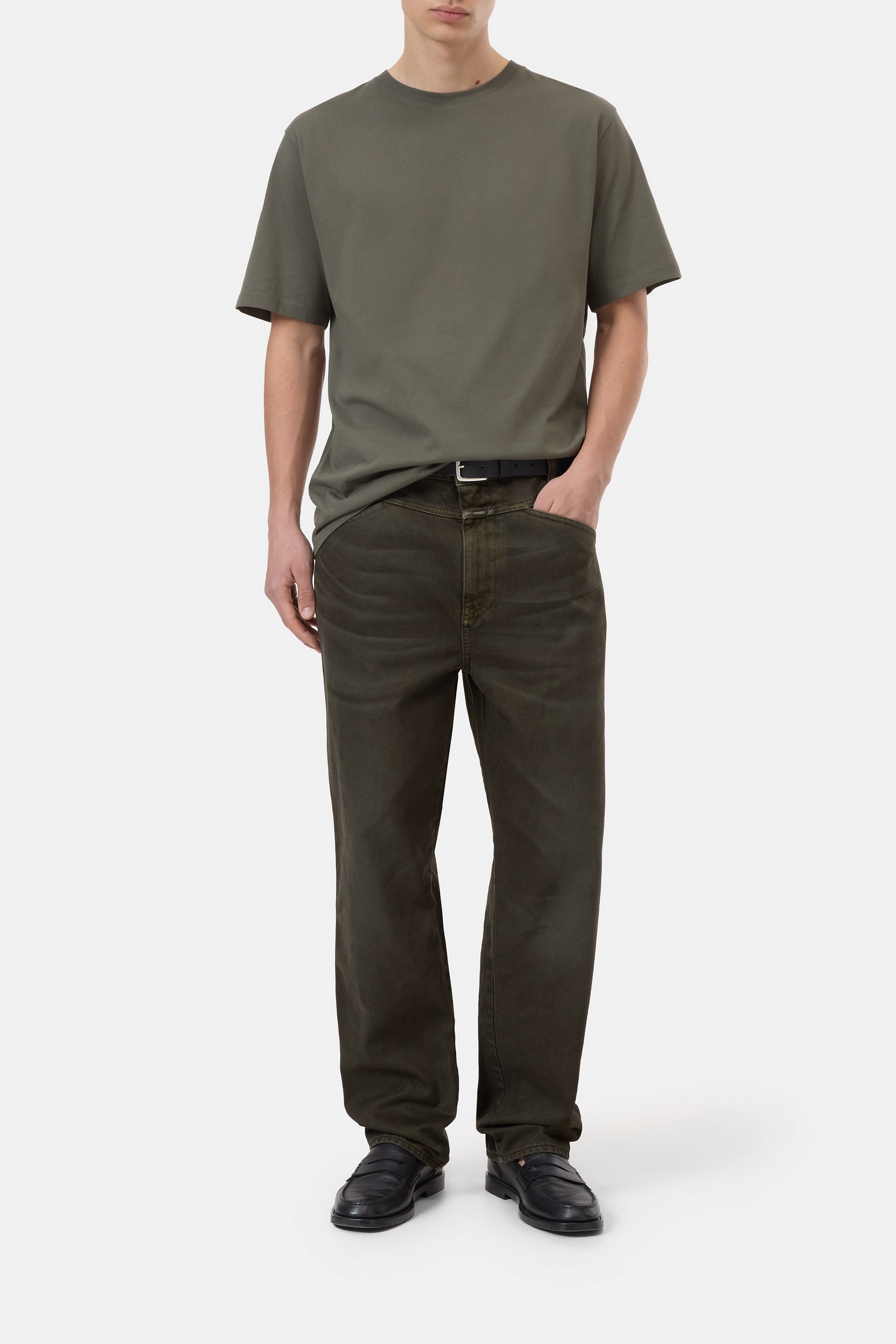 BASIC T-SHIRT