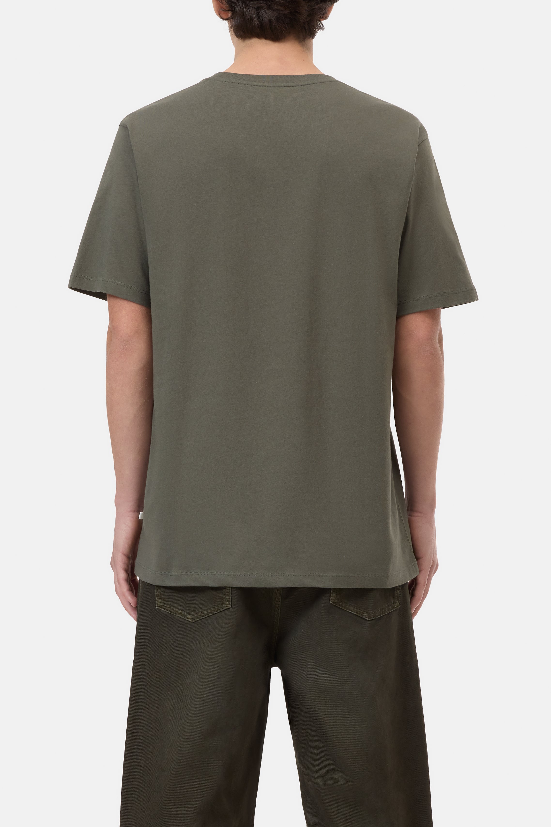BASIC T-SHIRT