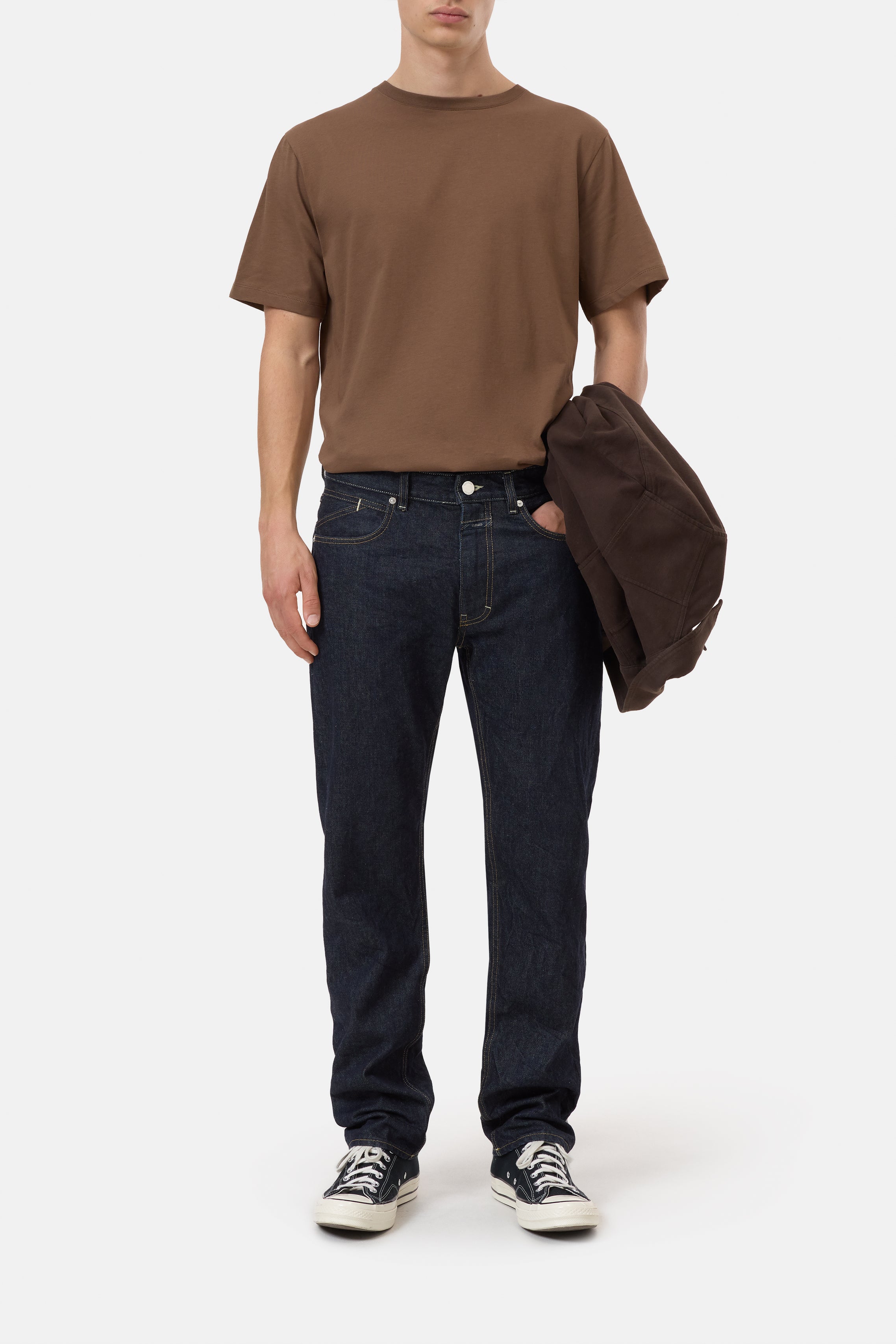 BASIC T-SHIRT