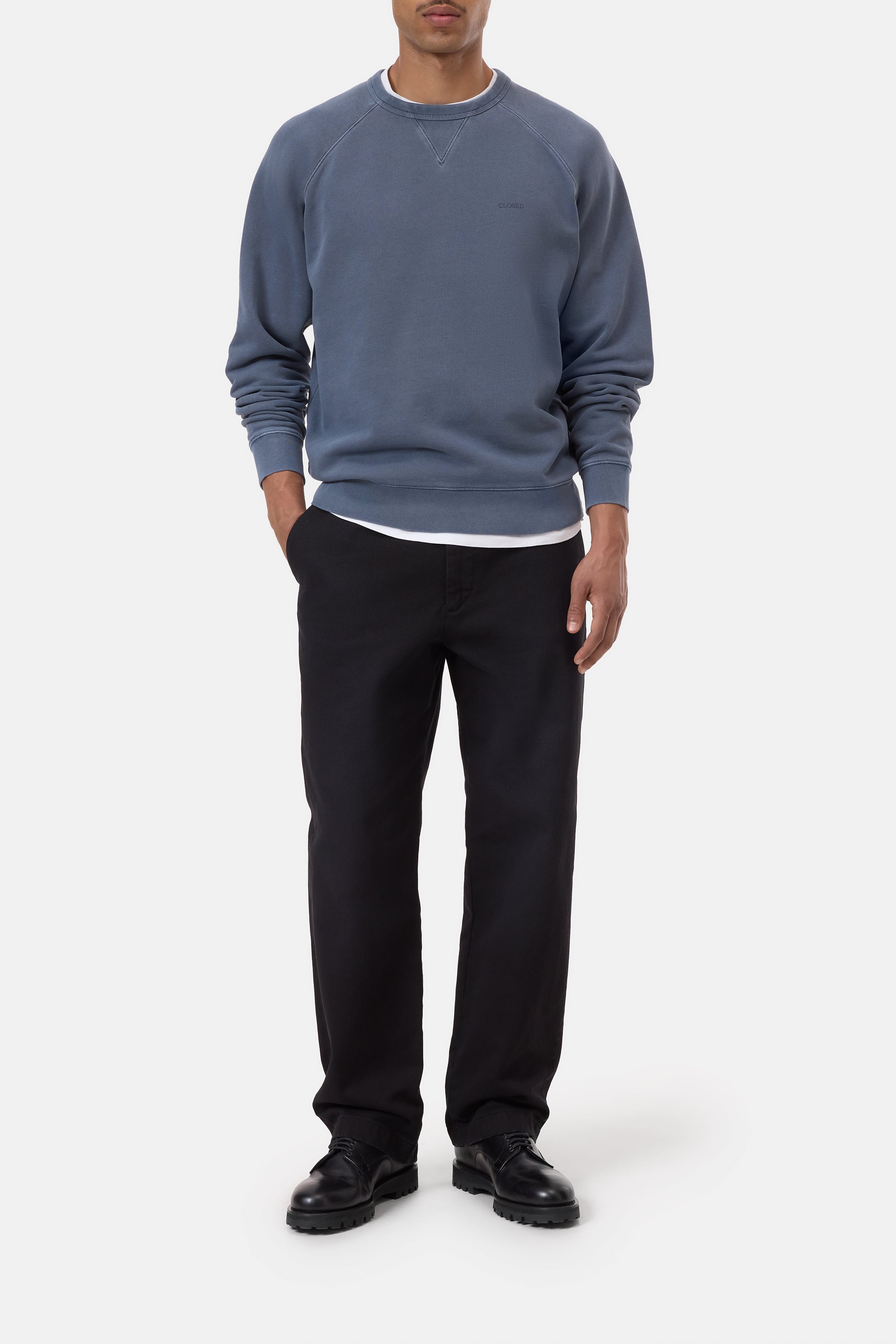 RAGLAN SWEATSHIRT