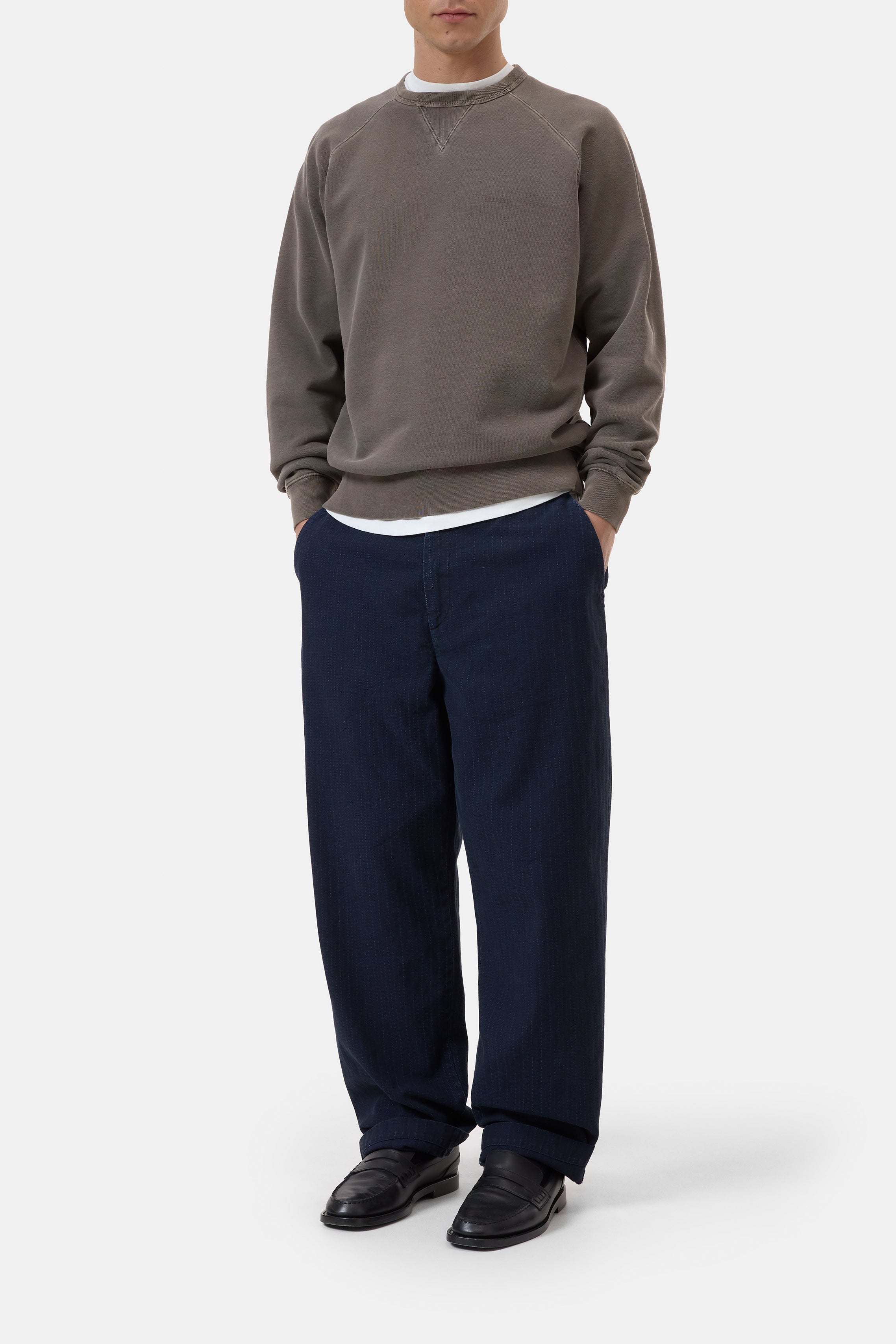 RAGLAN SWEATSHIRT