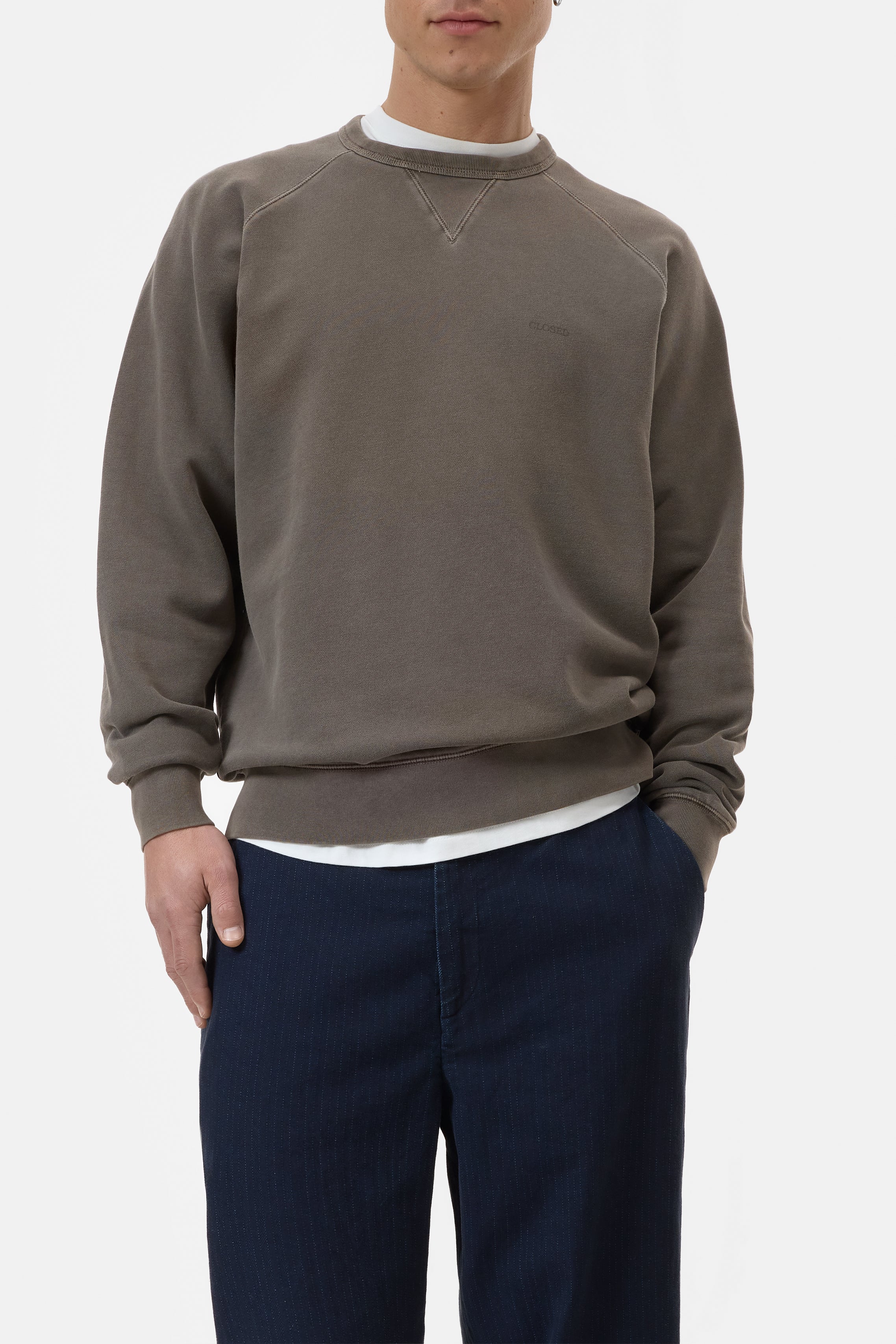 RAGLAN SWEATSHIRT