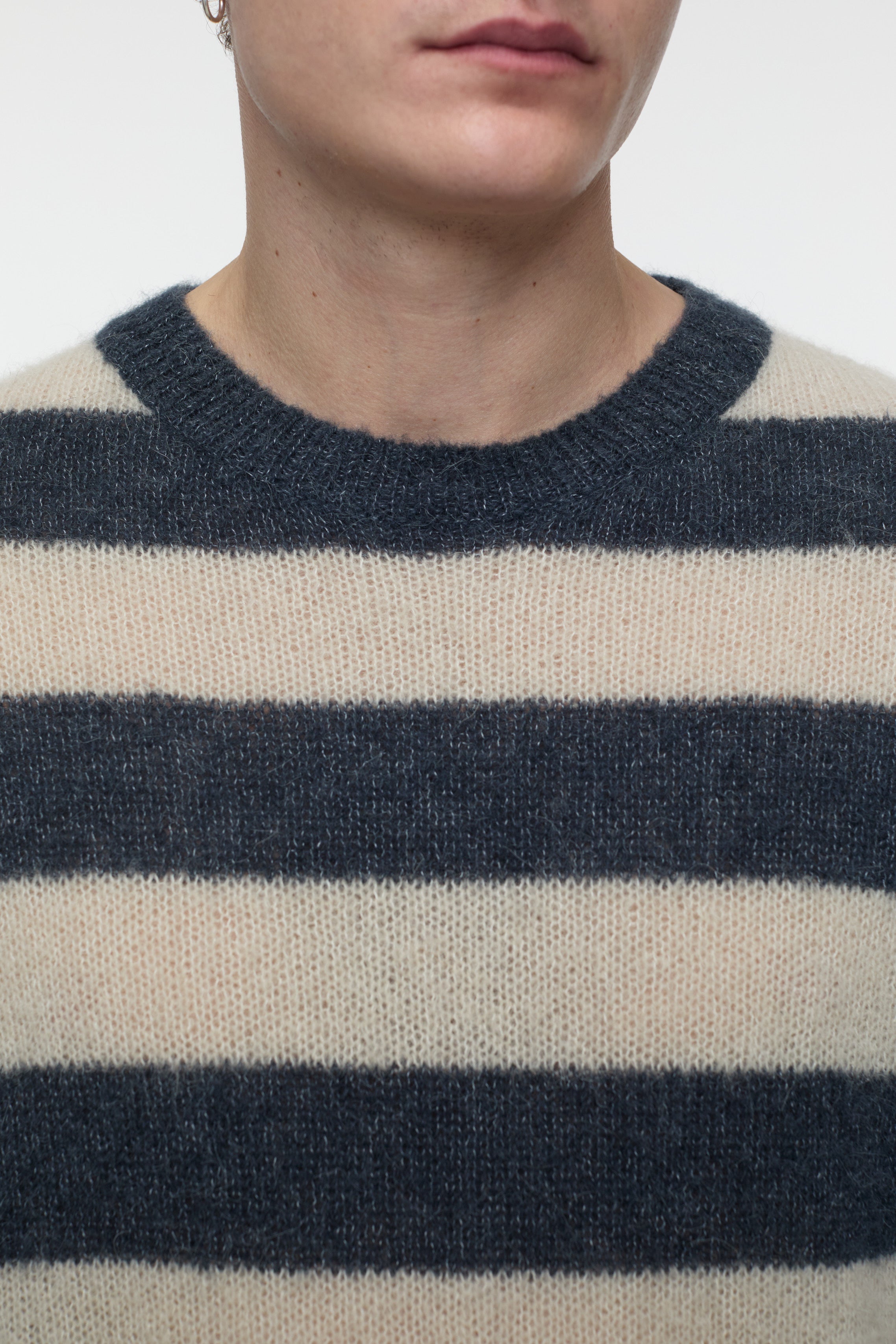 Closed-STRIPED CREW NECK-Strick & Pullover-Black-Deal-Outlet-by-ARCHIVIST