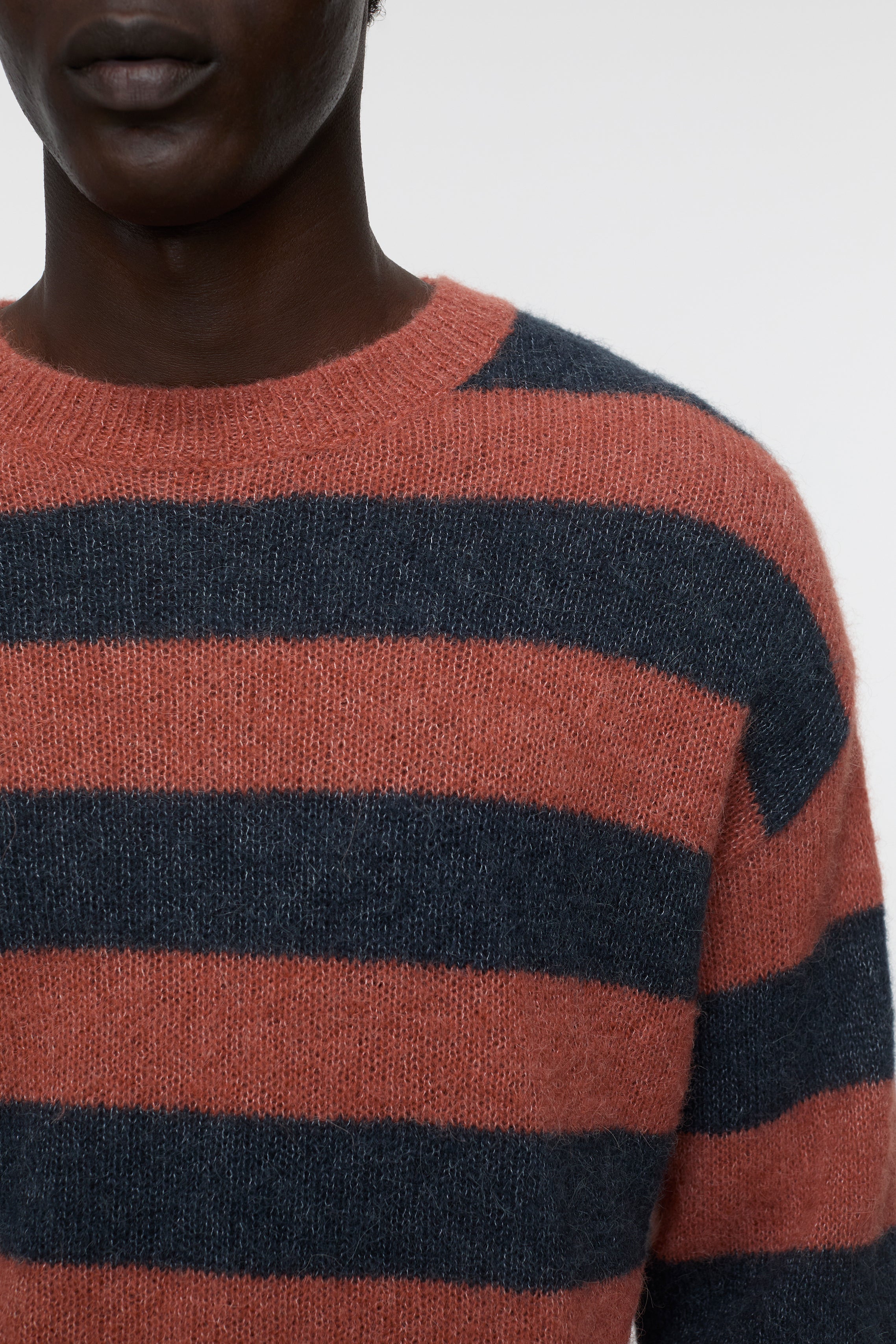 Closed-STRIPED CREW NECK-Strick & Pullover-Black-Deal-Outlet-by-ARCHIVIST