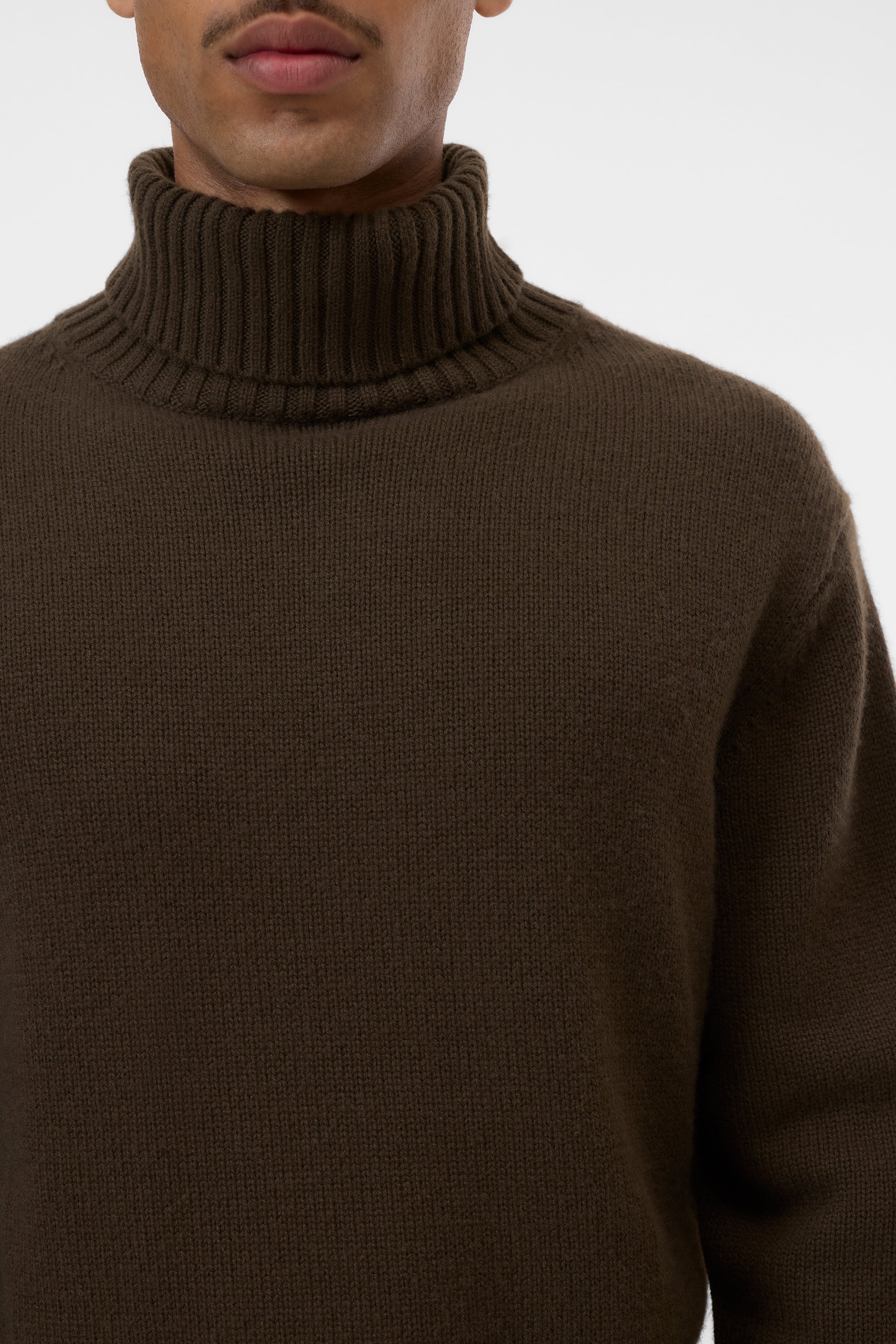 TURTLENECK JUMPER
