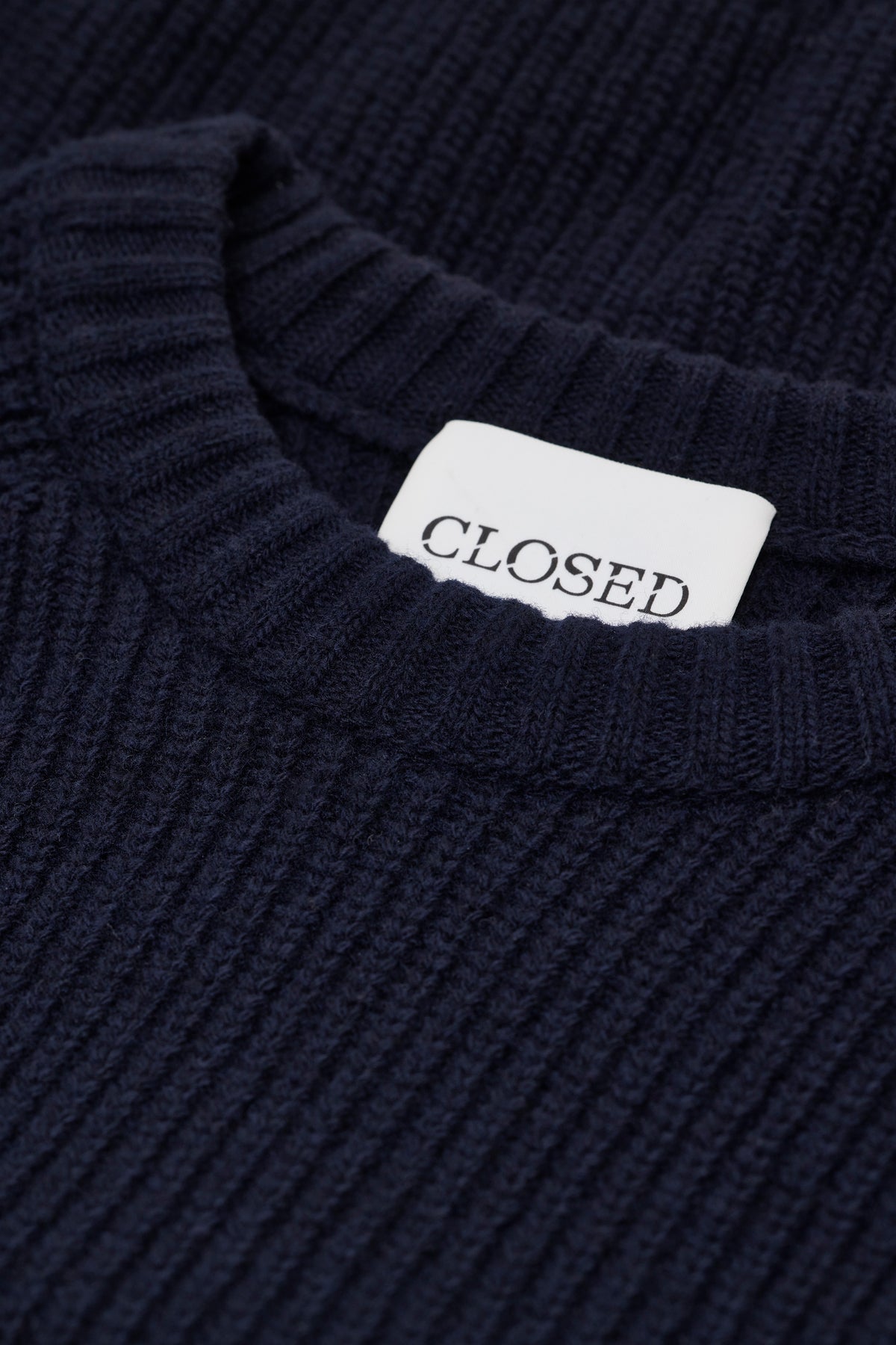 Knitted pullover