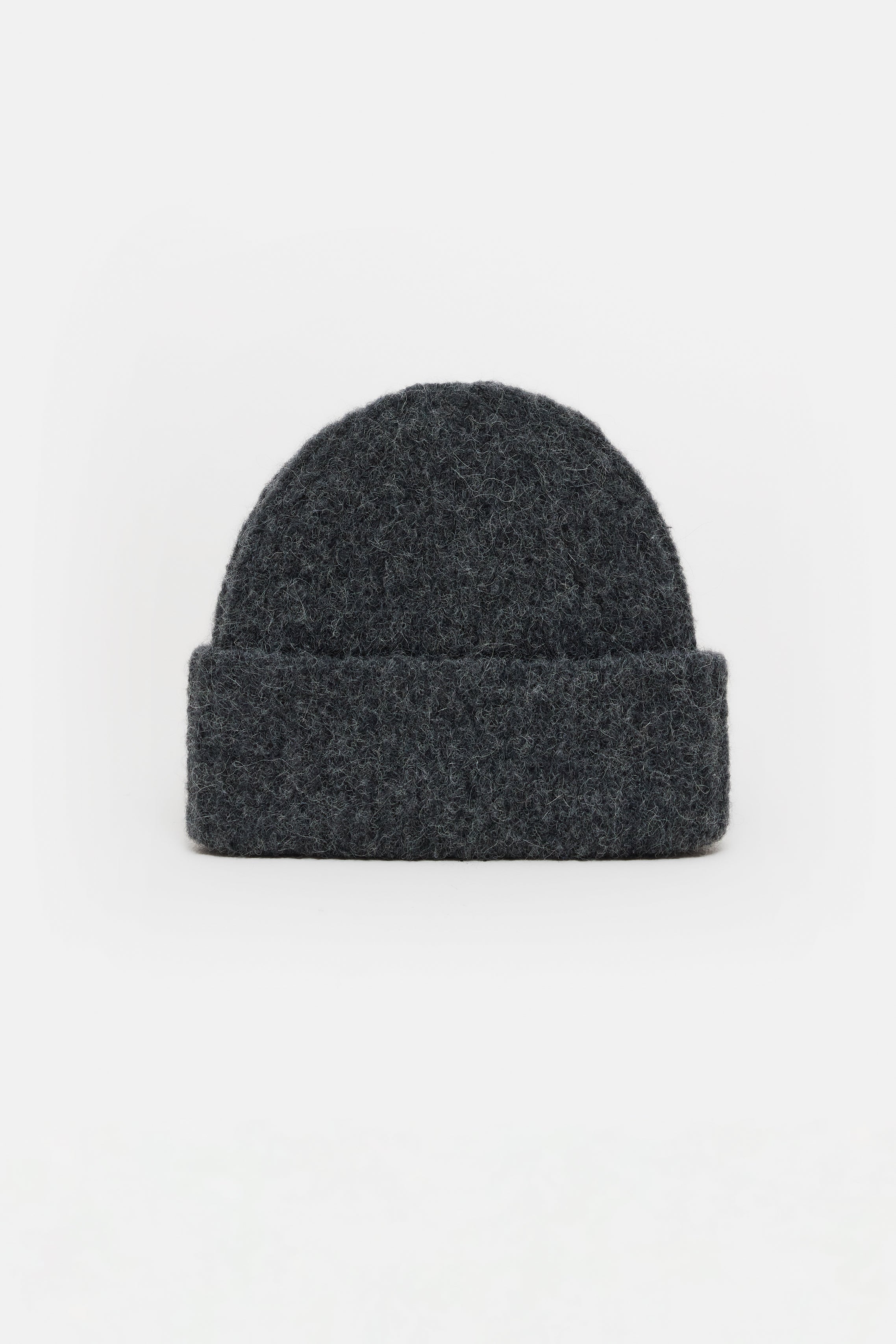 KNITTED HAT