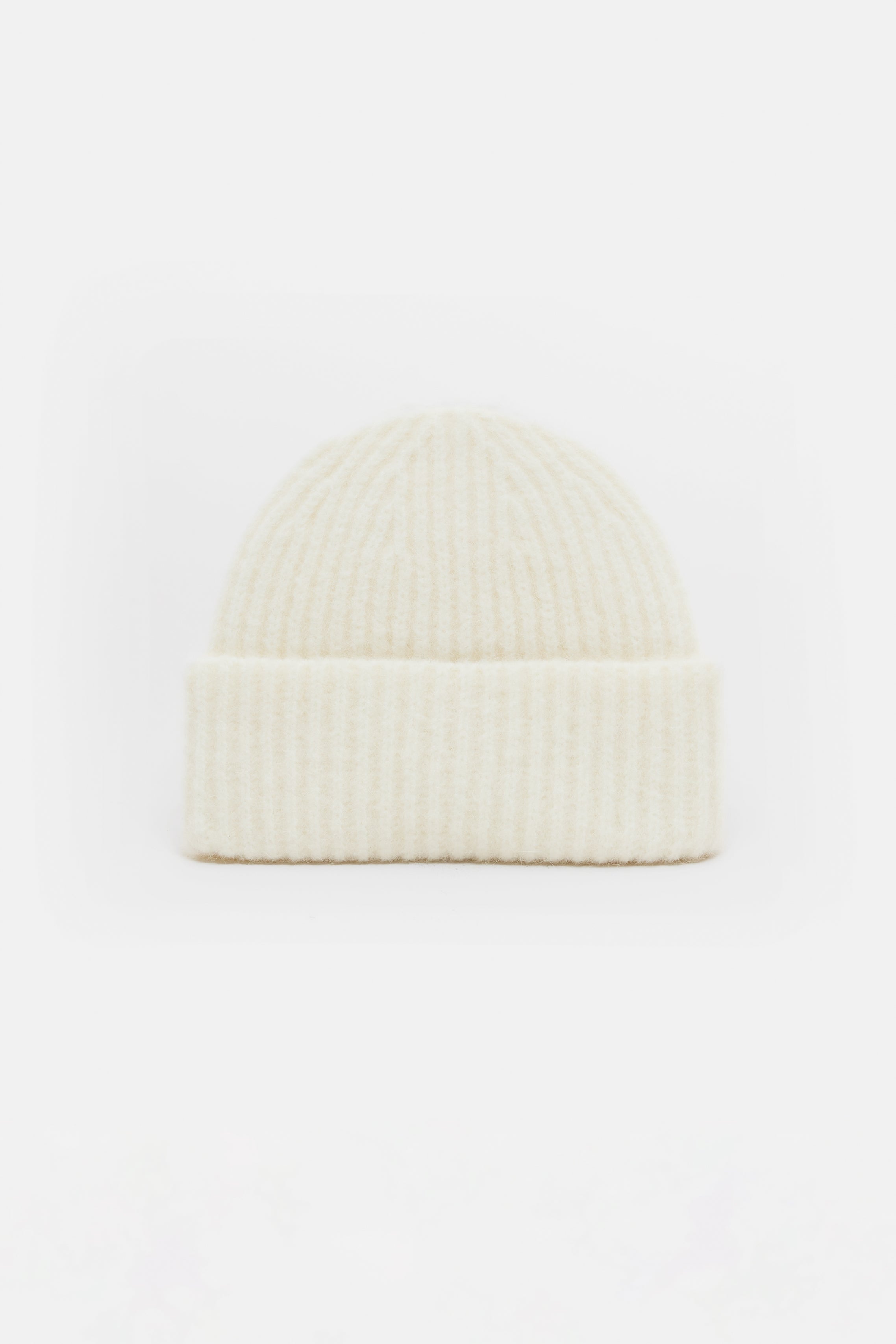 KNITTED HAT