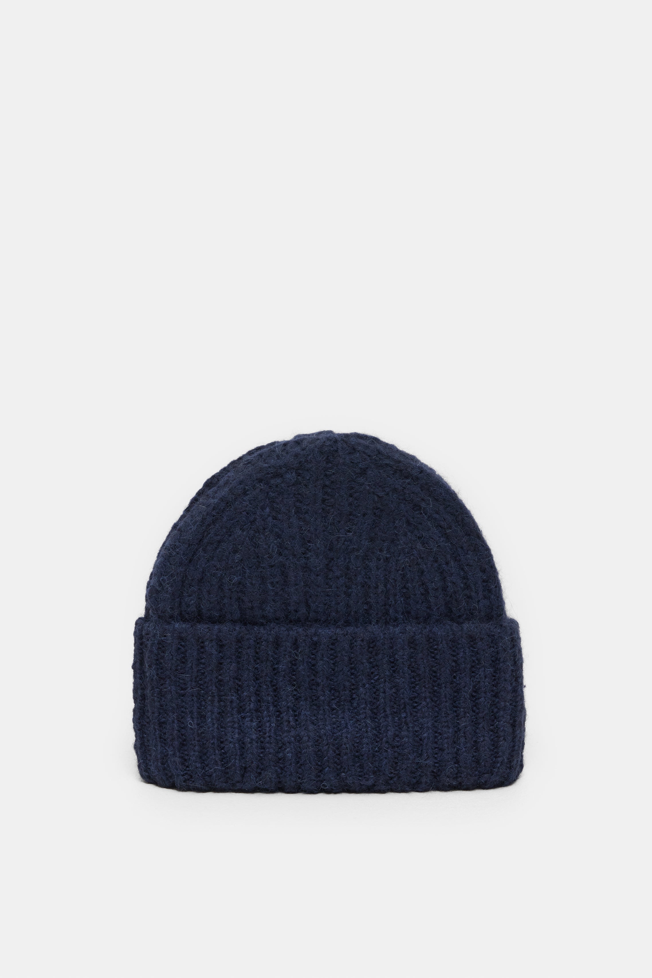 KNITTED HAT