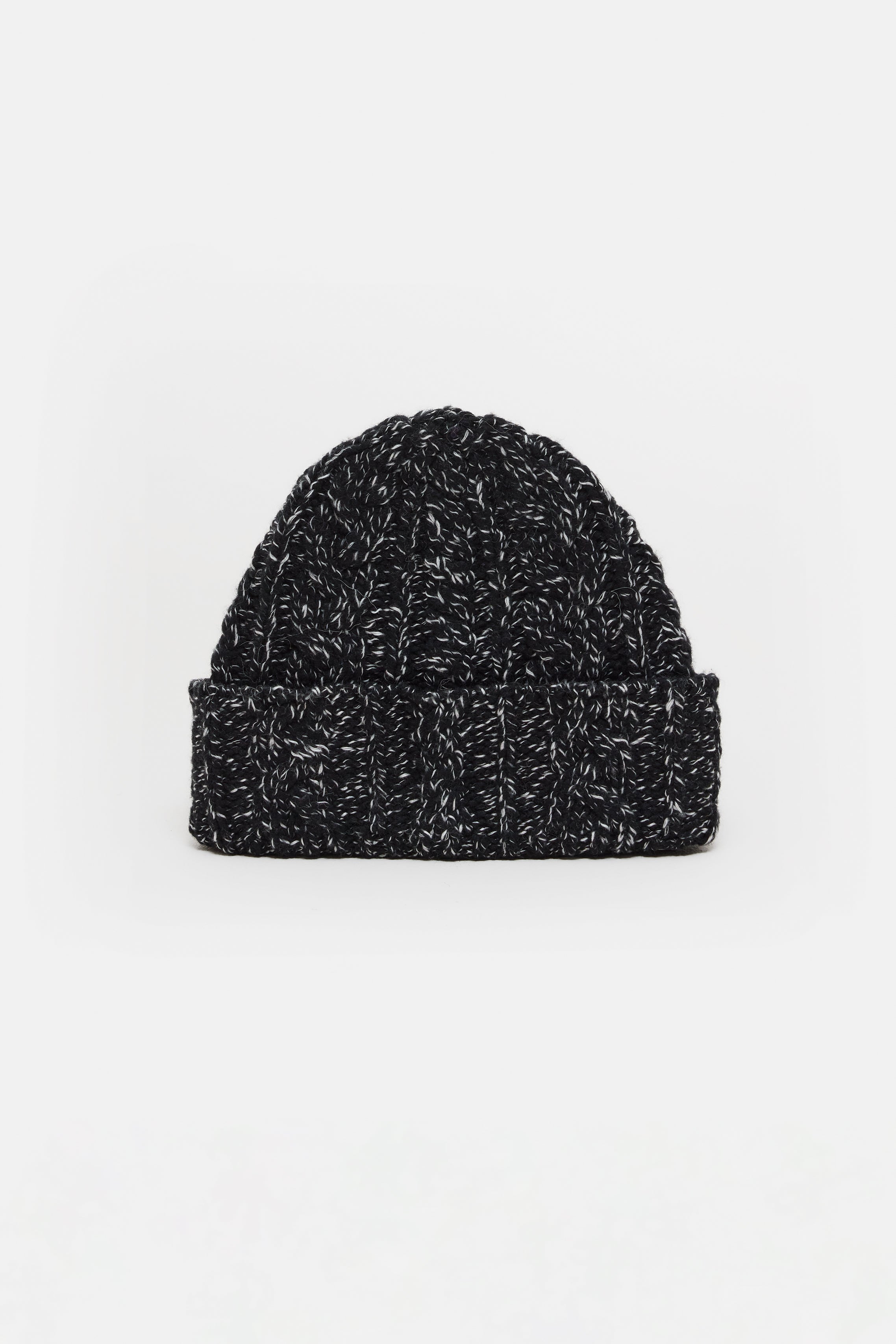 KNITTED HAT