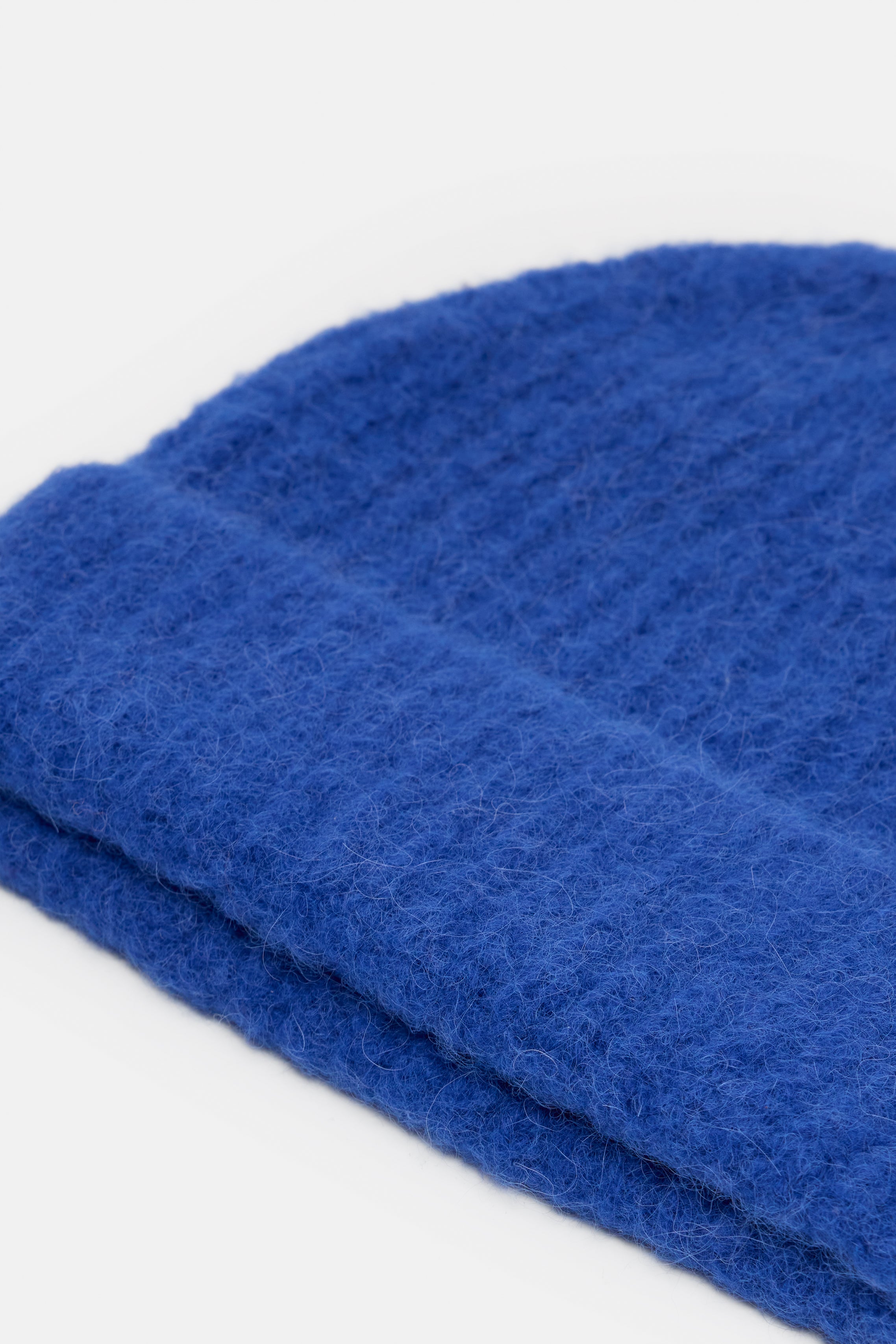 KNITTED HAT