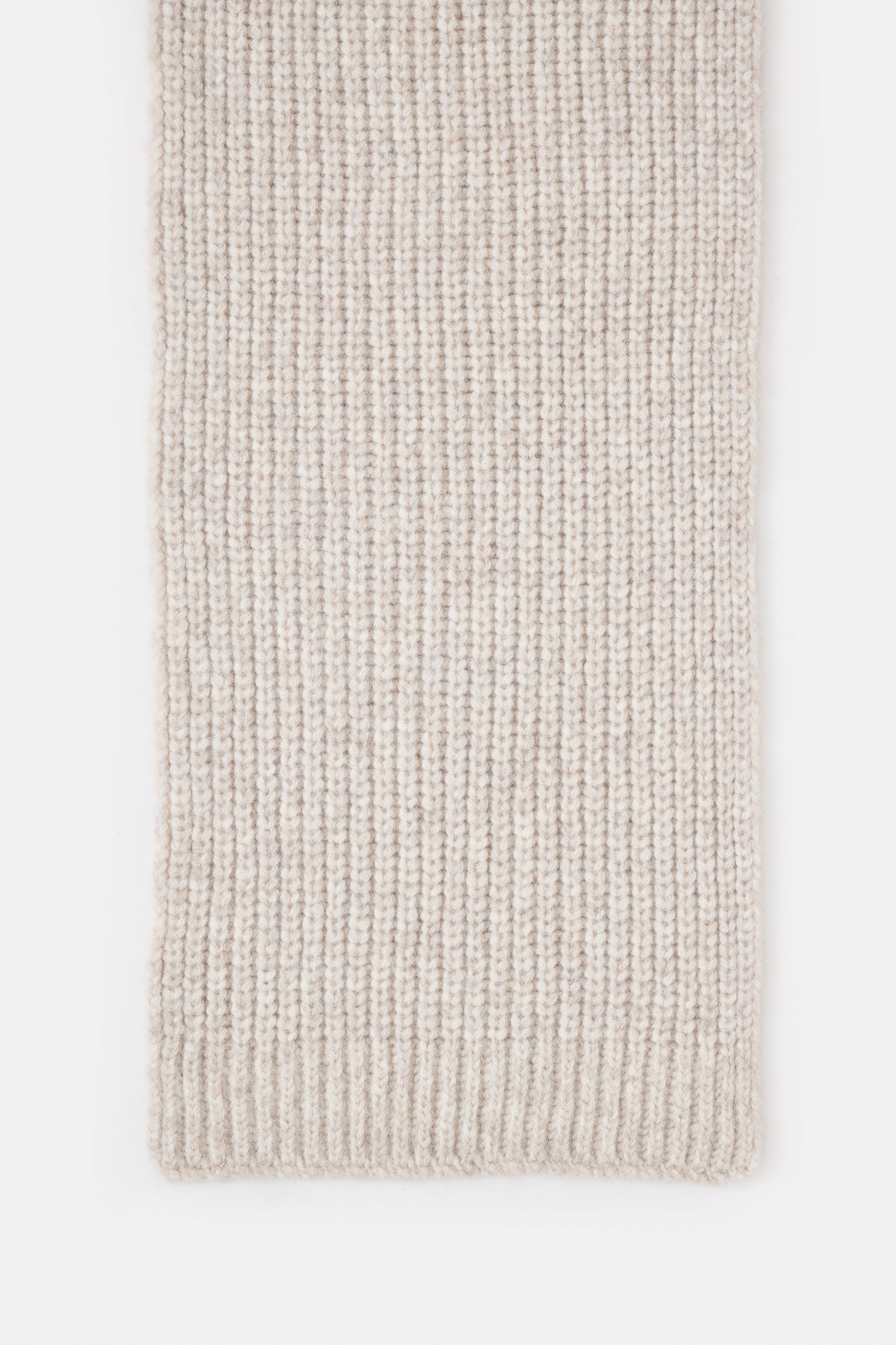 KNITTED SCARF