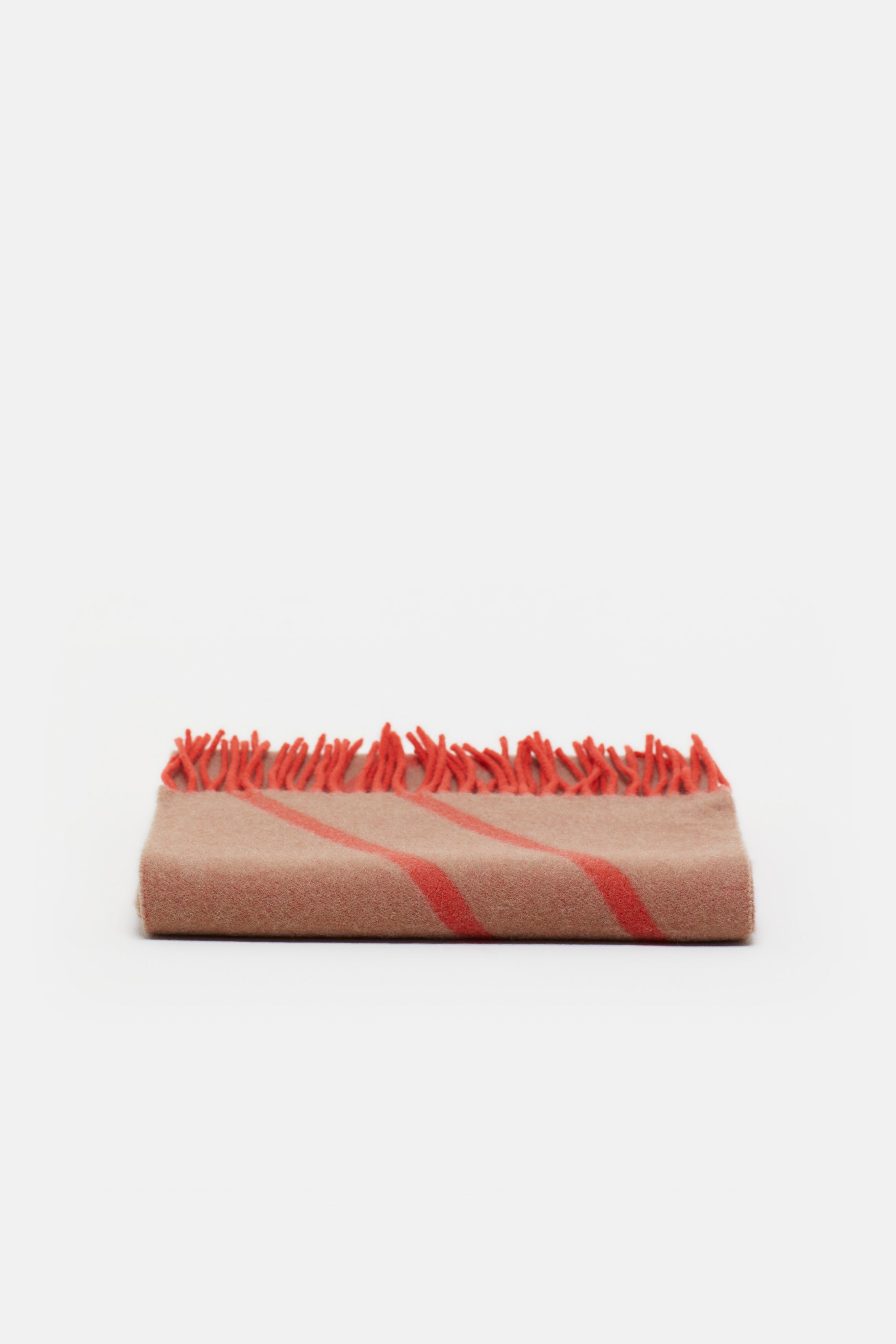 Closed-SCARF-Black-Deal-Outlet-by-ARCHIVIST