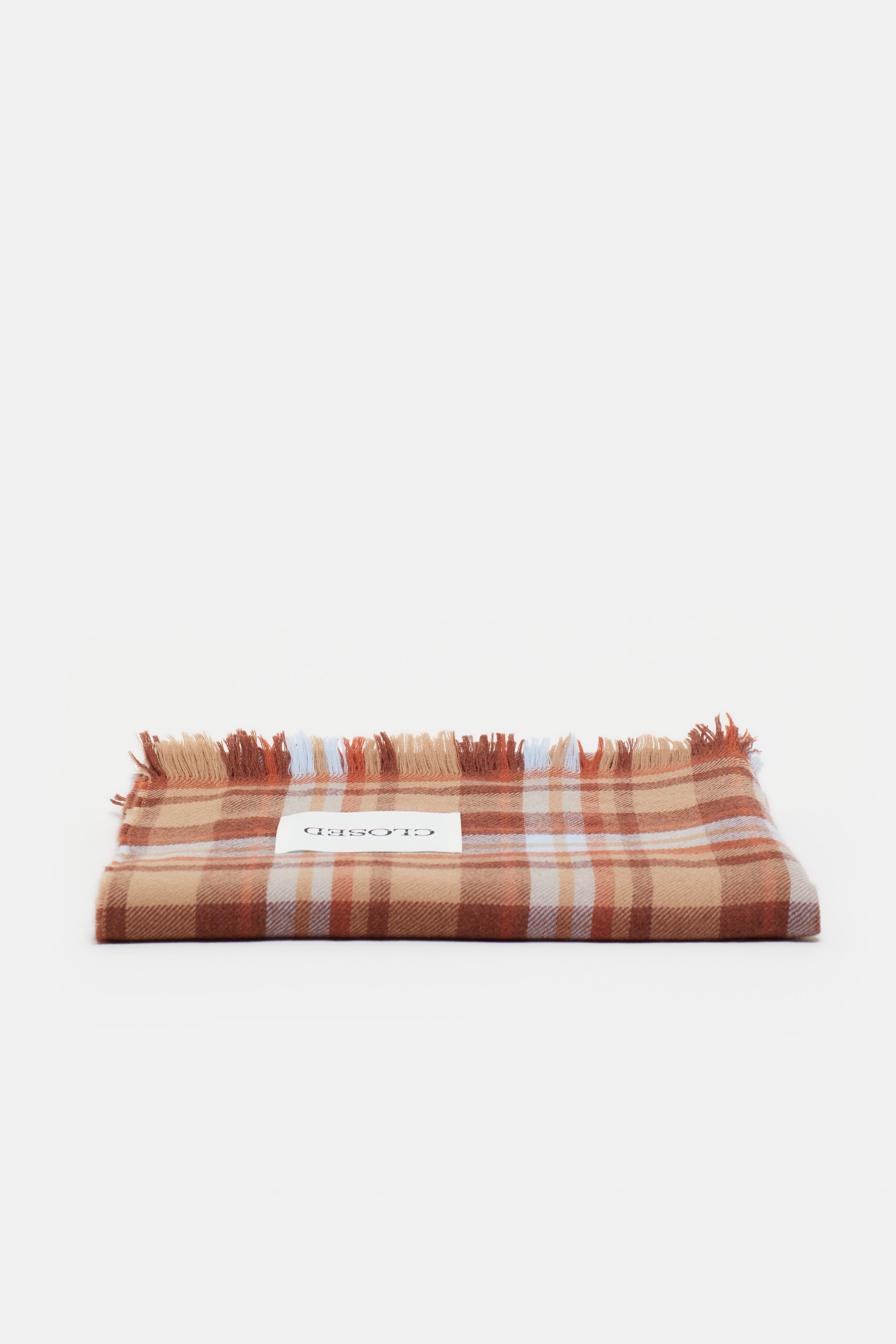 Closed-SCARF-Black-Deal-Outlet-by-ARCHIVIST