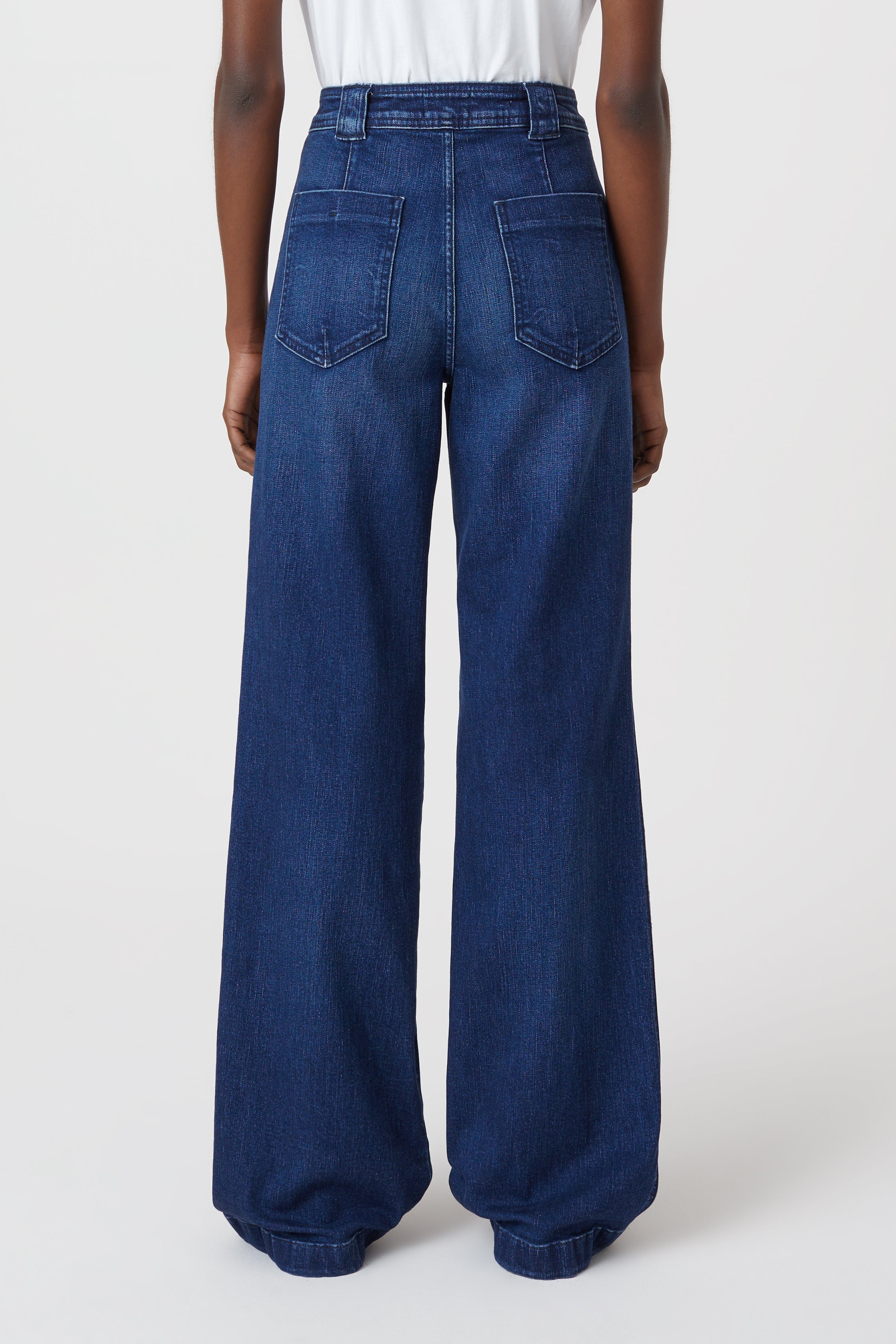 CLOSED-STYLE NAME ARIA JEANS-ARCHIVE-SALE-OUTLET-Lagerverkauf-Jeans-ARCHIVIST