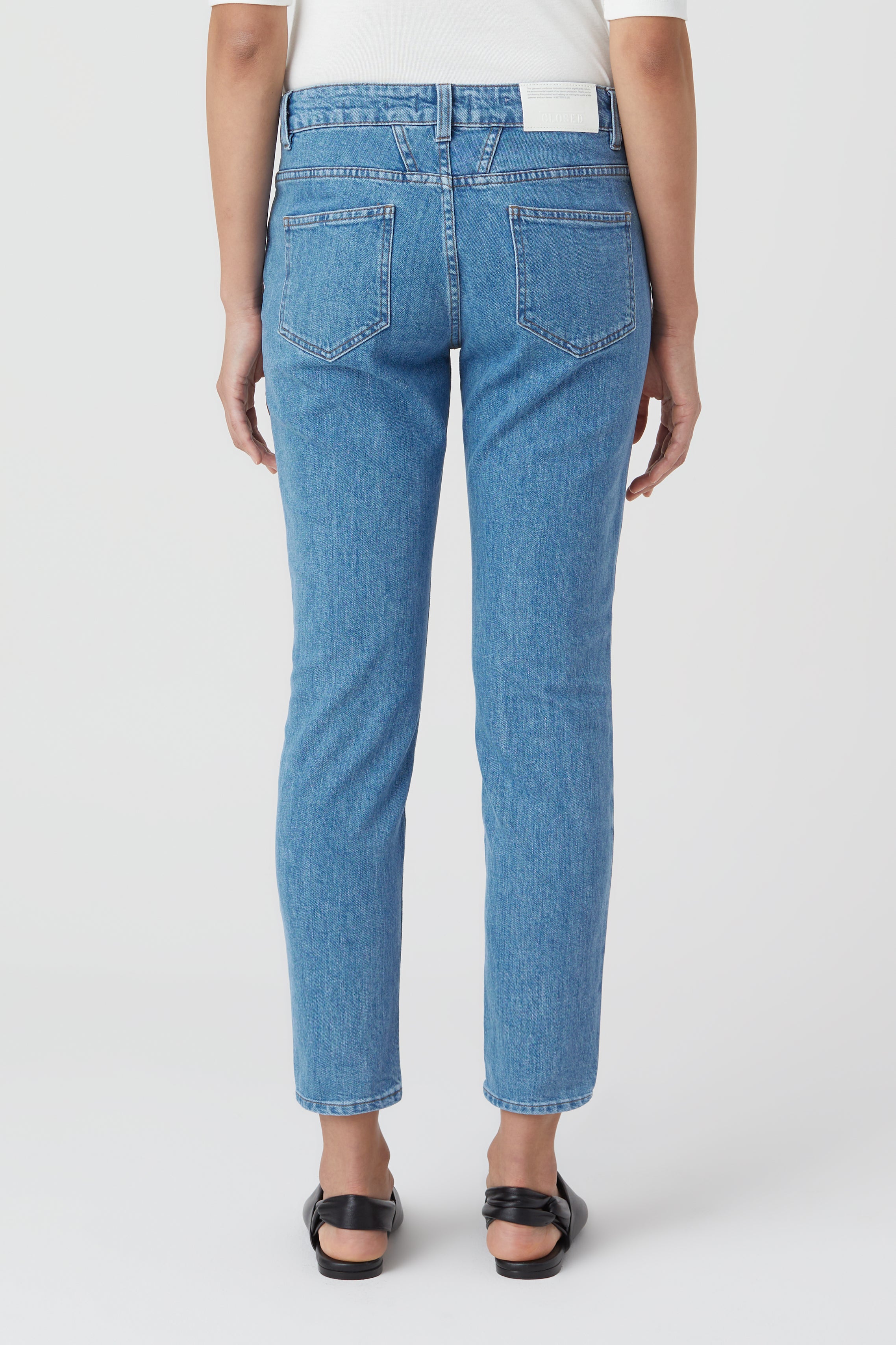 CLOSED-STYLE NAME BAKER JEANS-ARCHIVE-SALE-OUTLET-Lagerverkauf-Jeans-ARCHIVIST